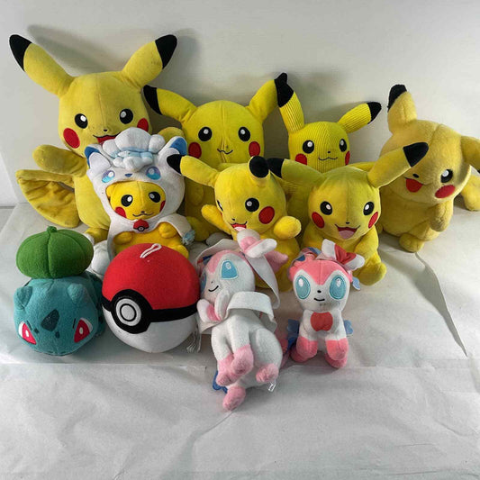 LOT of 11 Nintendo Pokemon Plush Toys Pikachu Balbasaur Pokeball Dolls - Warehouse Toys
