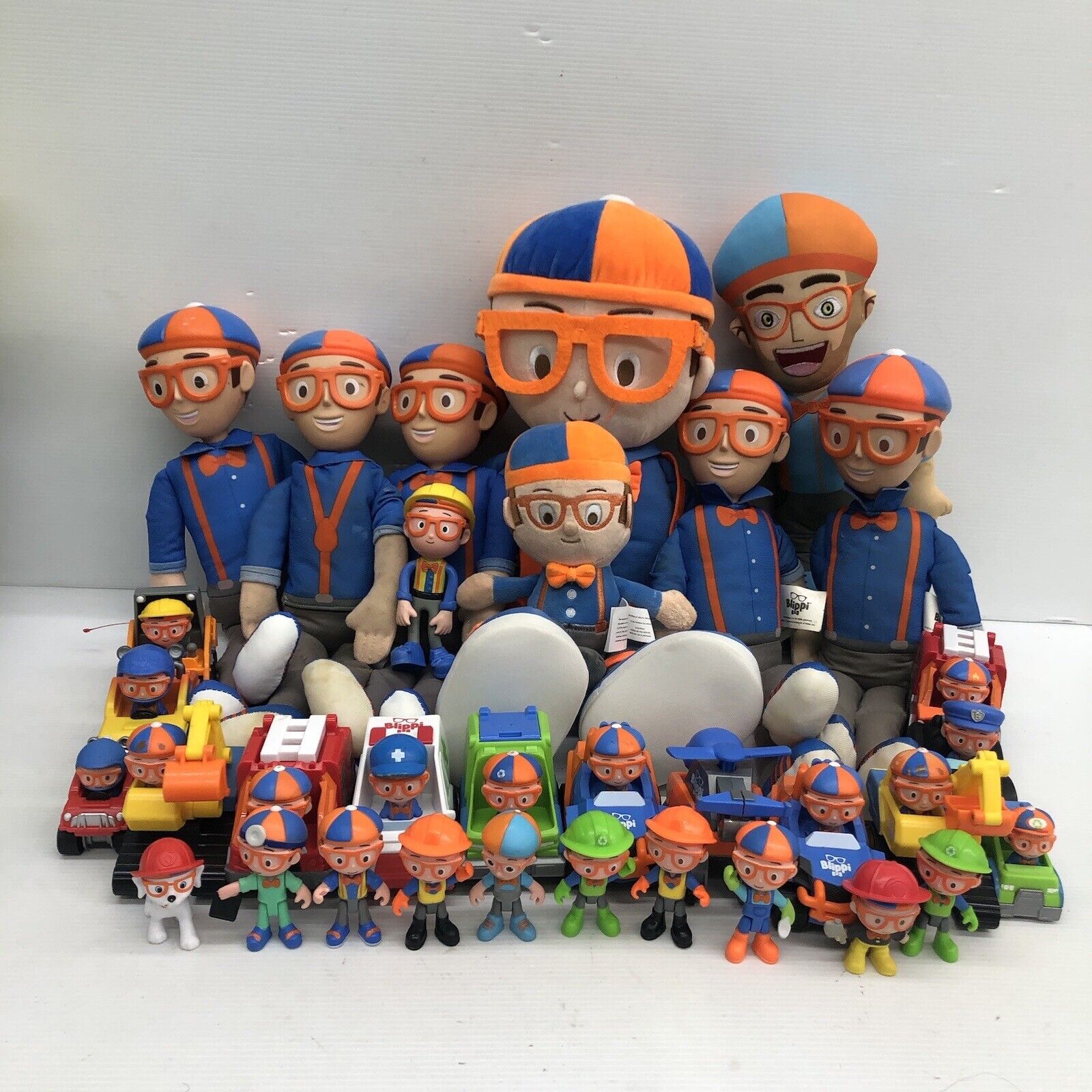 Blippi - My Buddy Blippi Talking Plush Doll 