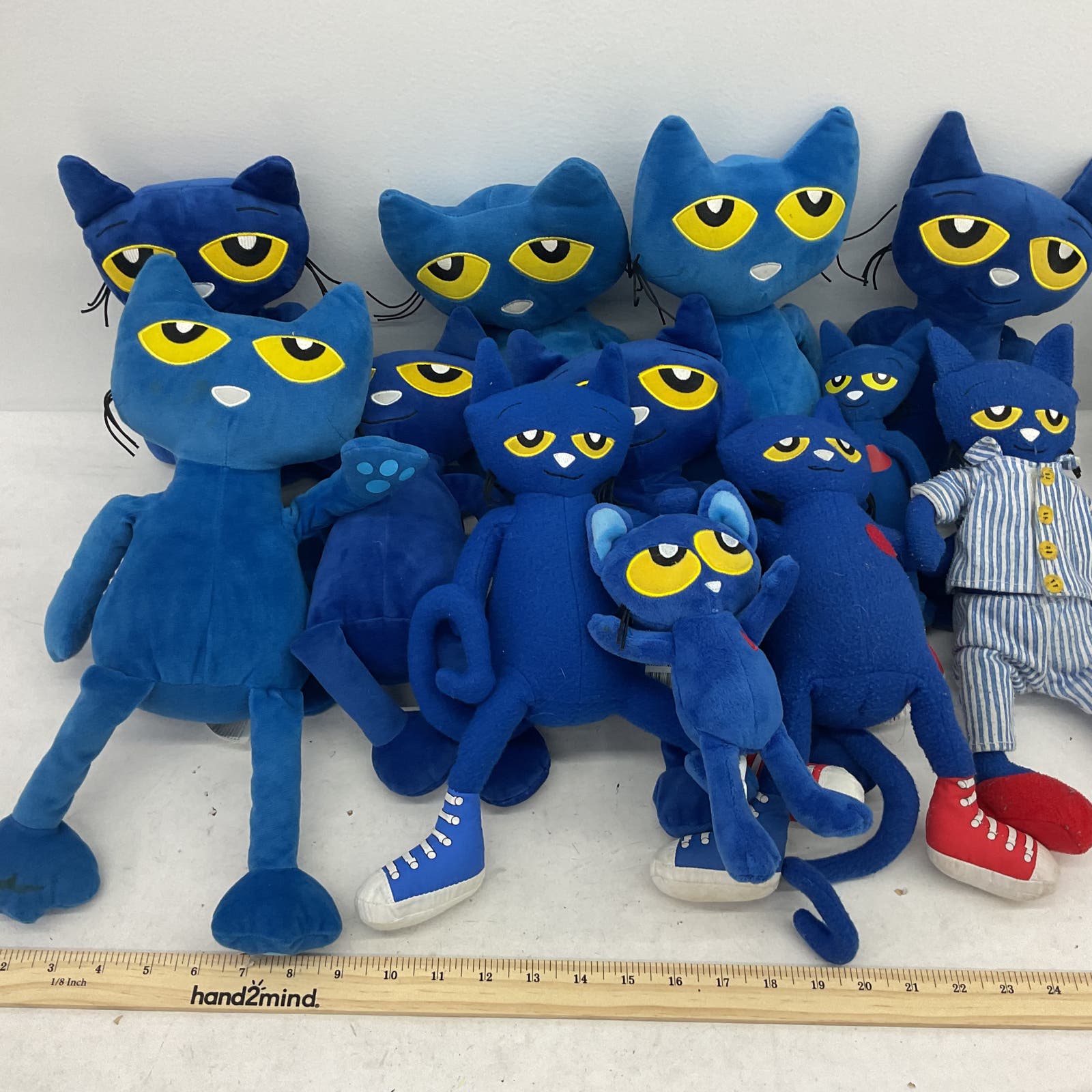 Pete the Cat Blue Stuffed Animal Plush Storybook Toy Lot White