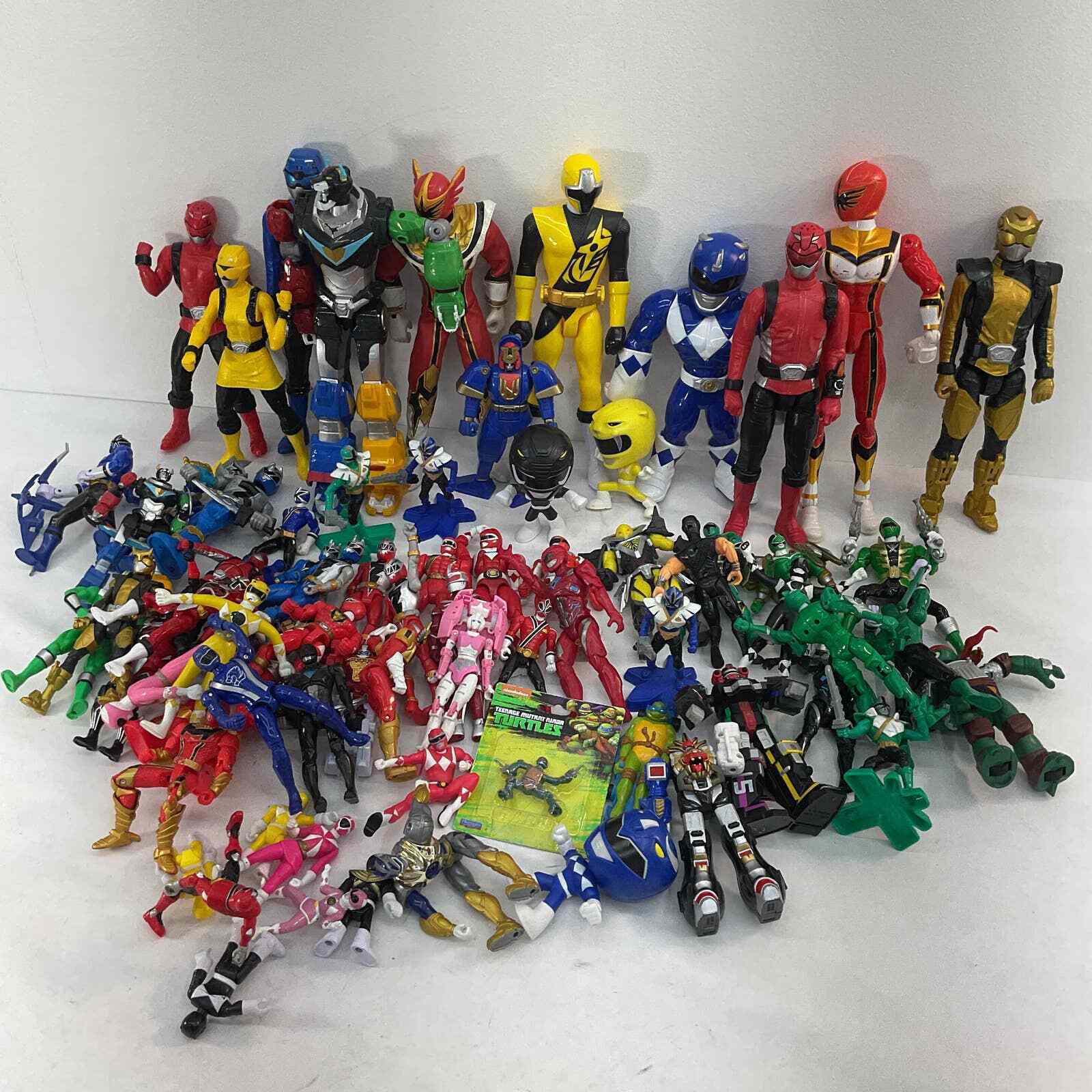 Popular lot of power rangers figures