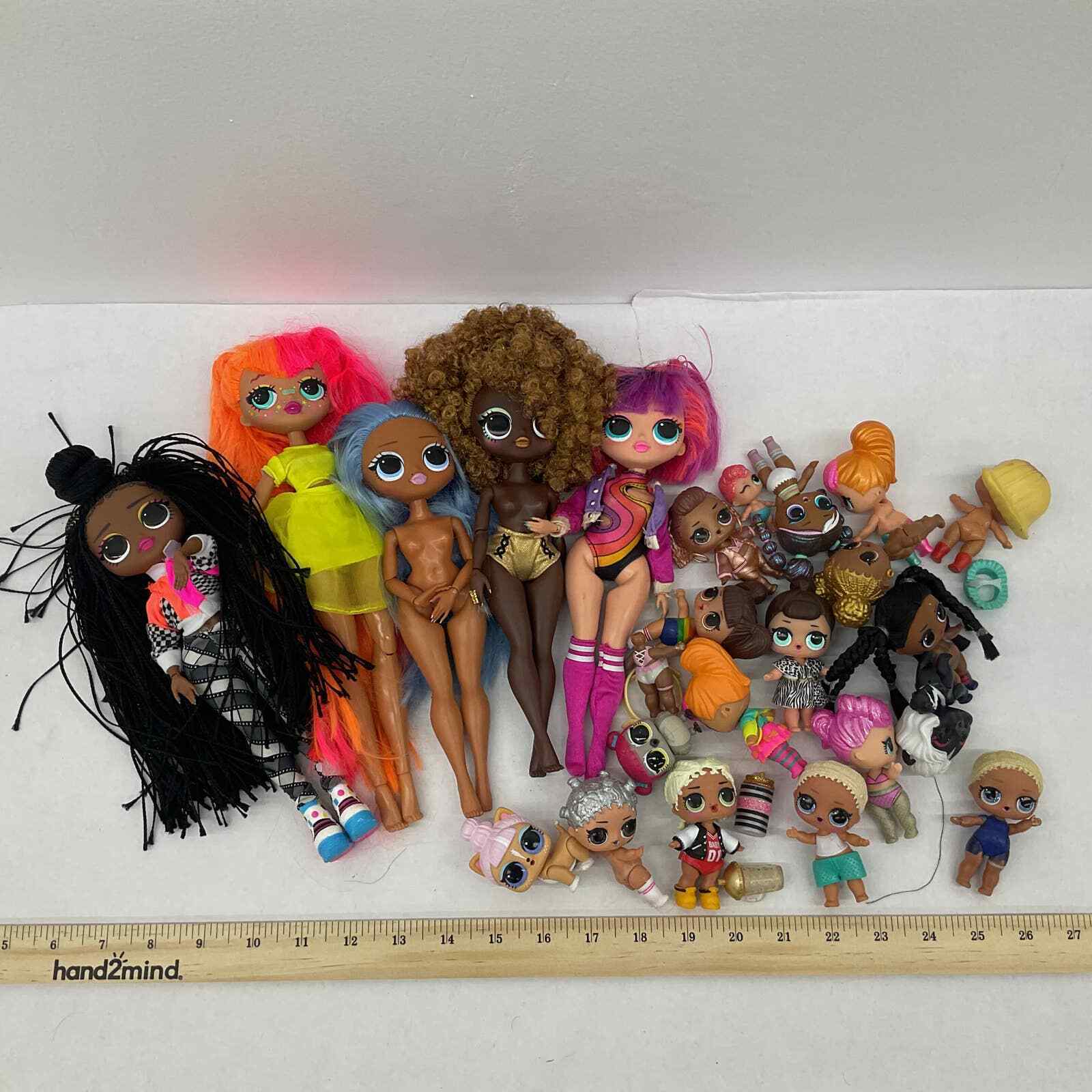 LOL Surprise OMG 9” Dolls Mixed Lot of 5 with Some Clothes All