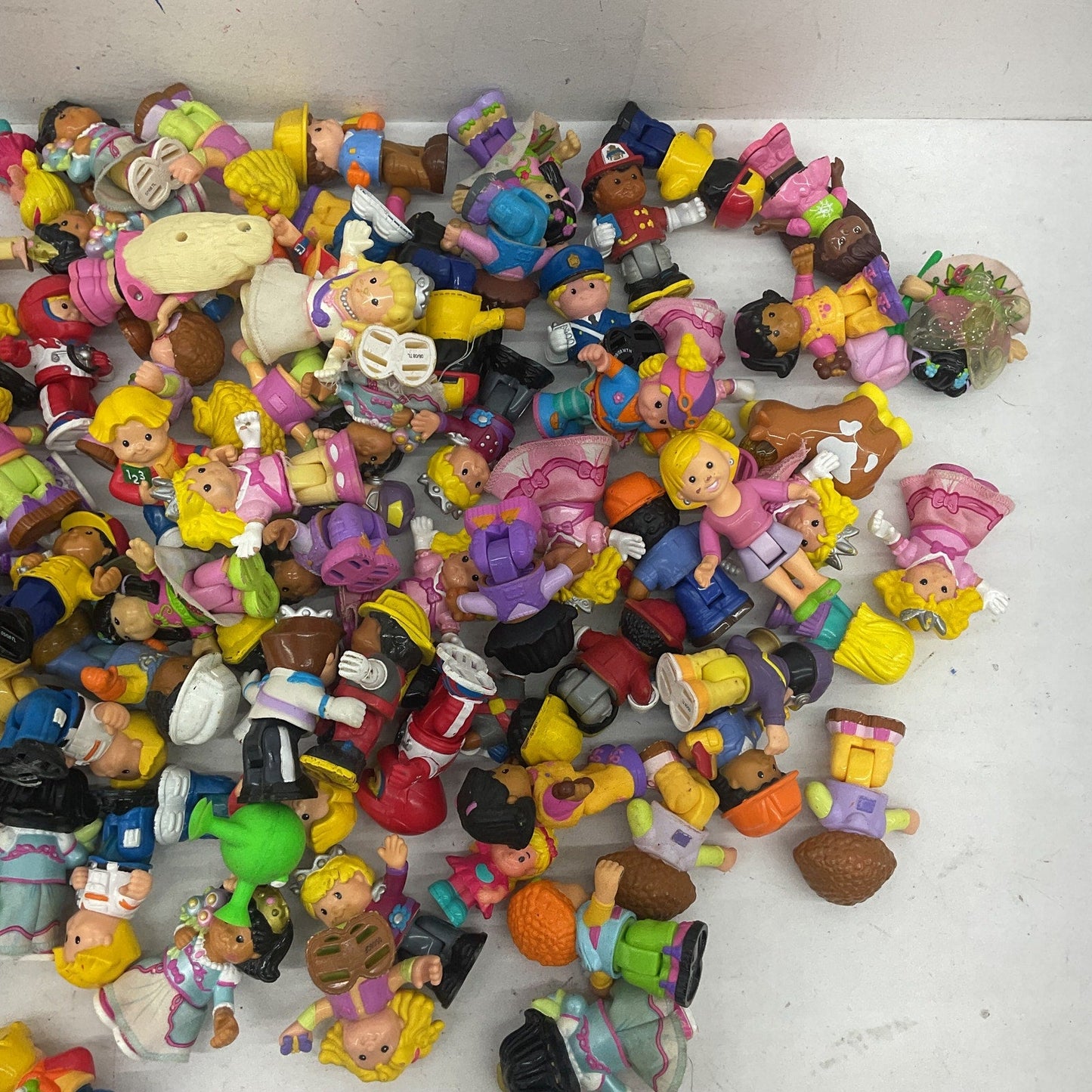 10 lbs Fisher Price Little People Animals Humans Character Figures Preowned LOT - Warehouse Toys