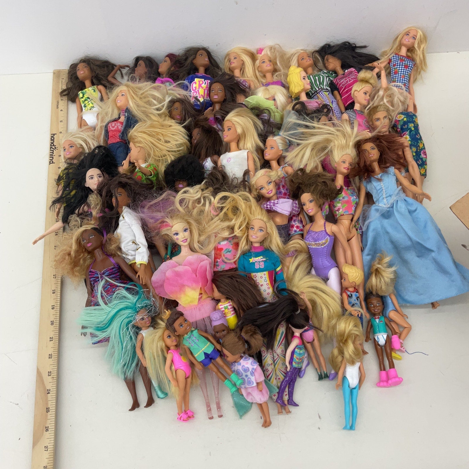 10 lbs LOT Mixed Loose Preowned Mattel Barbie & Others Fashion Play Dolls - Warehouse Toys