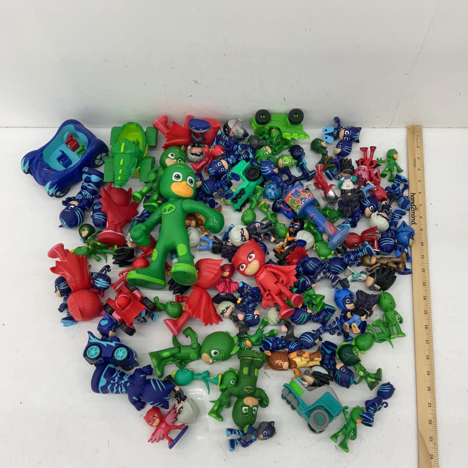 10 lbs PJ Masks Action Figure Collection Preowned Mixed Loose LOT Toys Vehicles - Warehouse Toys