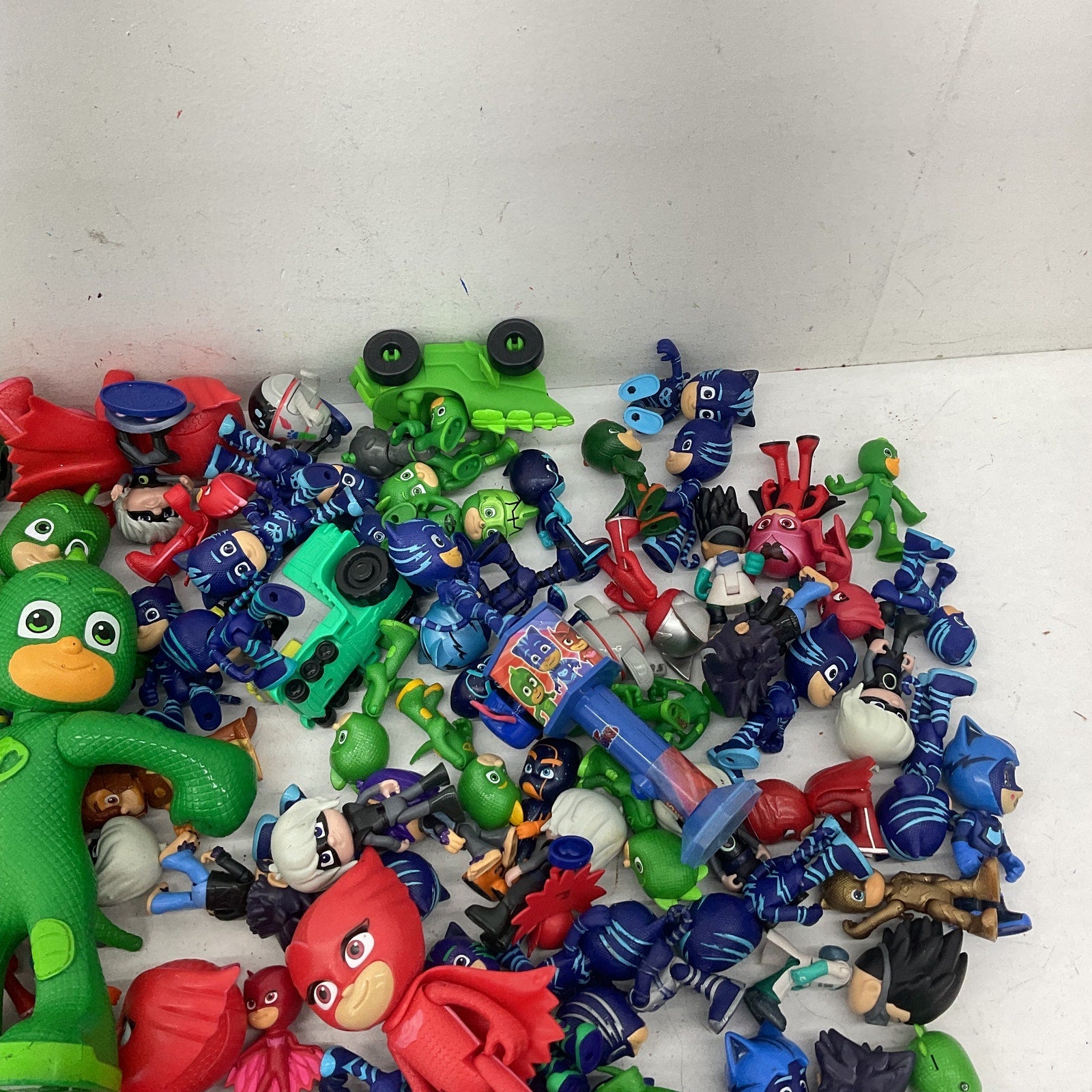 10 lbs PJ Masks Action Figure Collection Preowned Mixed Loose LOT Toys Vehicles - Warehouse Toys