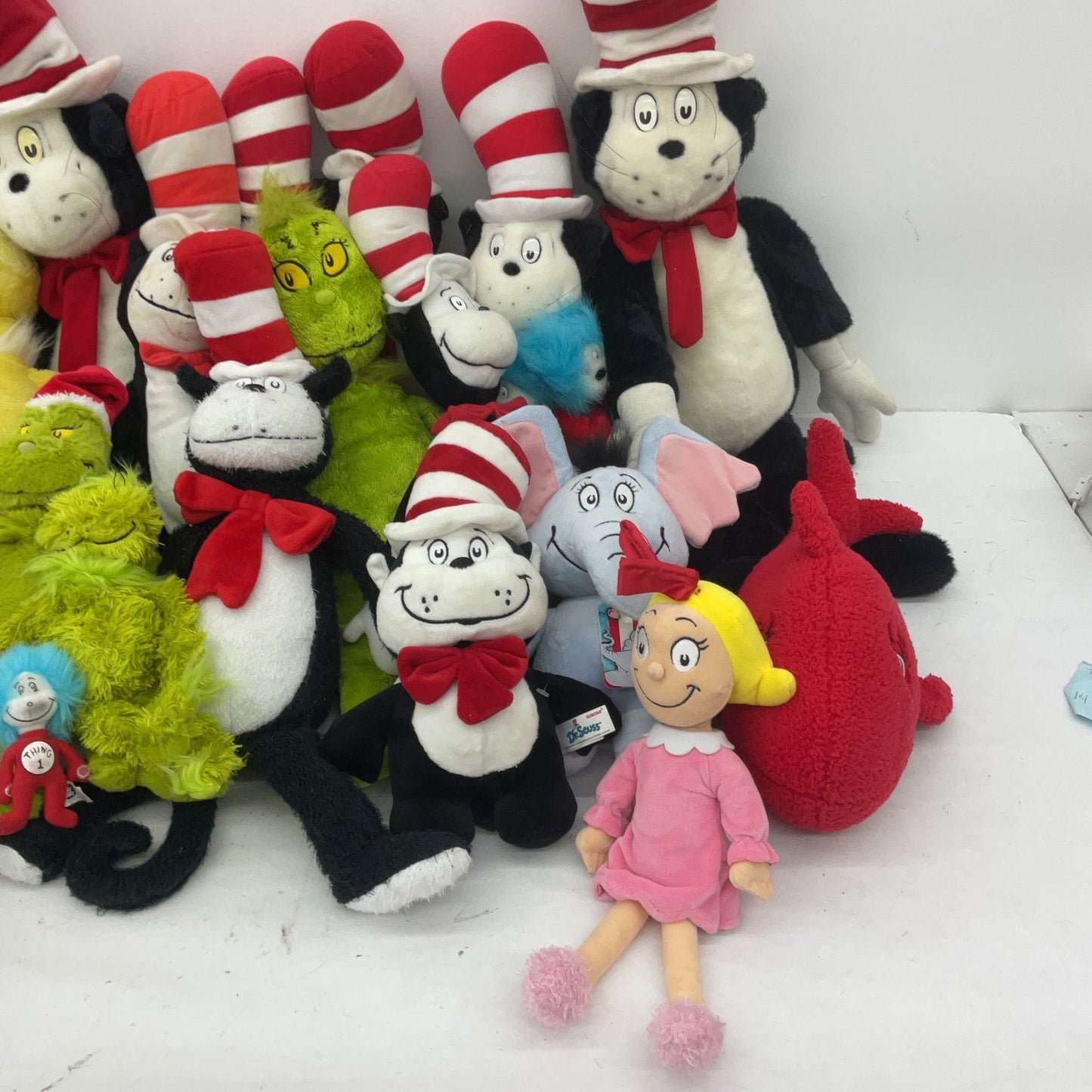 12 lbs Dr. Seuss Stuffed Animals Assorted Characters Preowned LOT Plush Dolls - Warehouse Toys