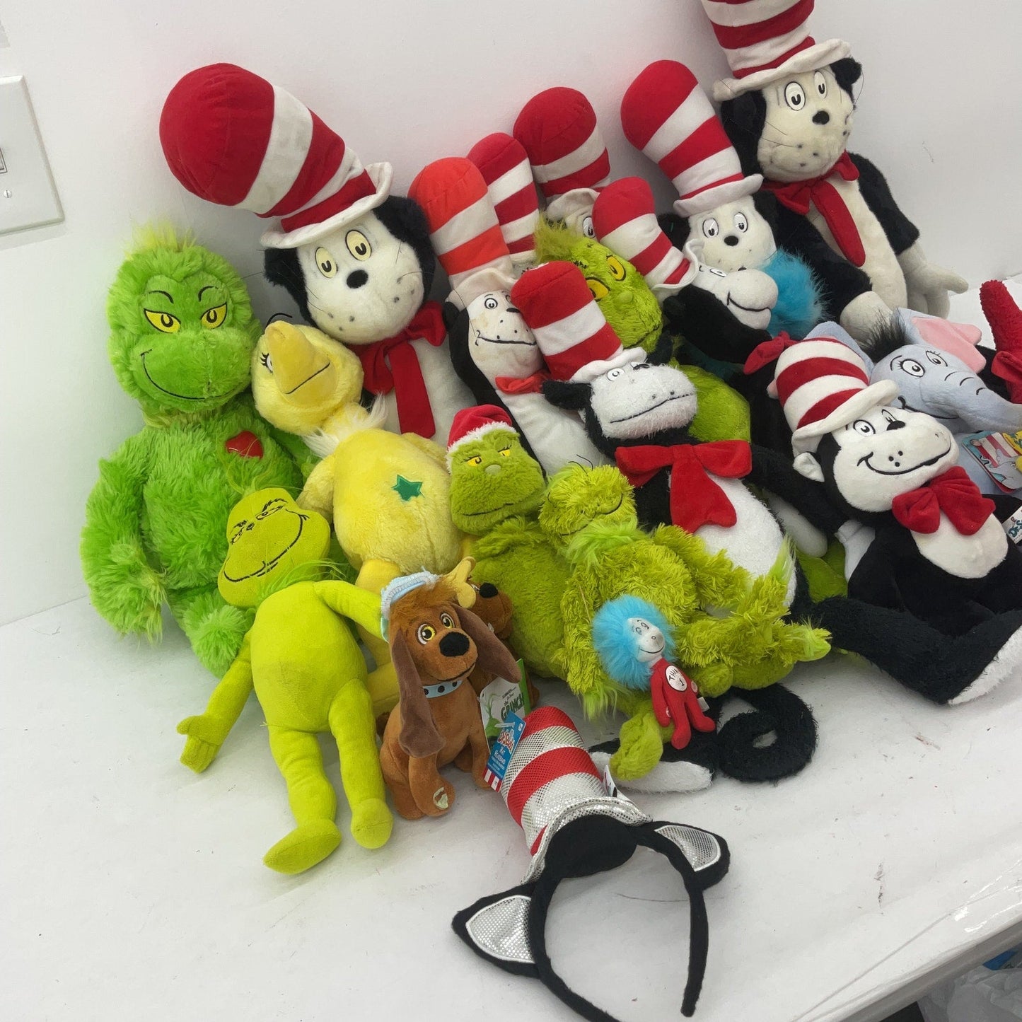 12 lbs Dr. Seuss Stuffed Animals Assorted Characters Preowned LOT Plush Dolls - Warehouse Toys