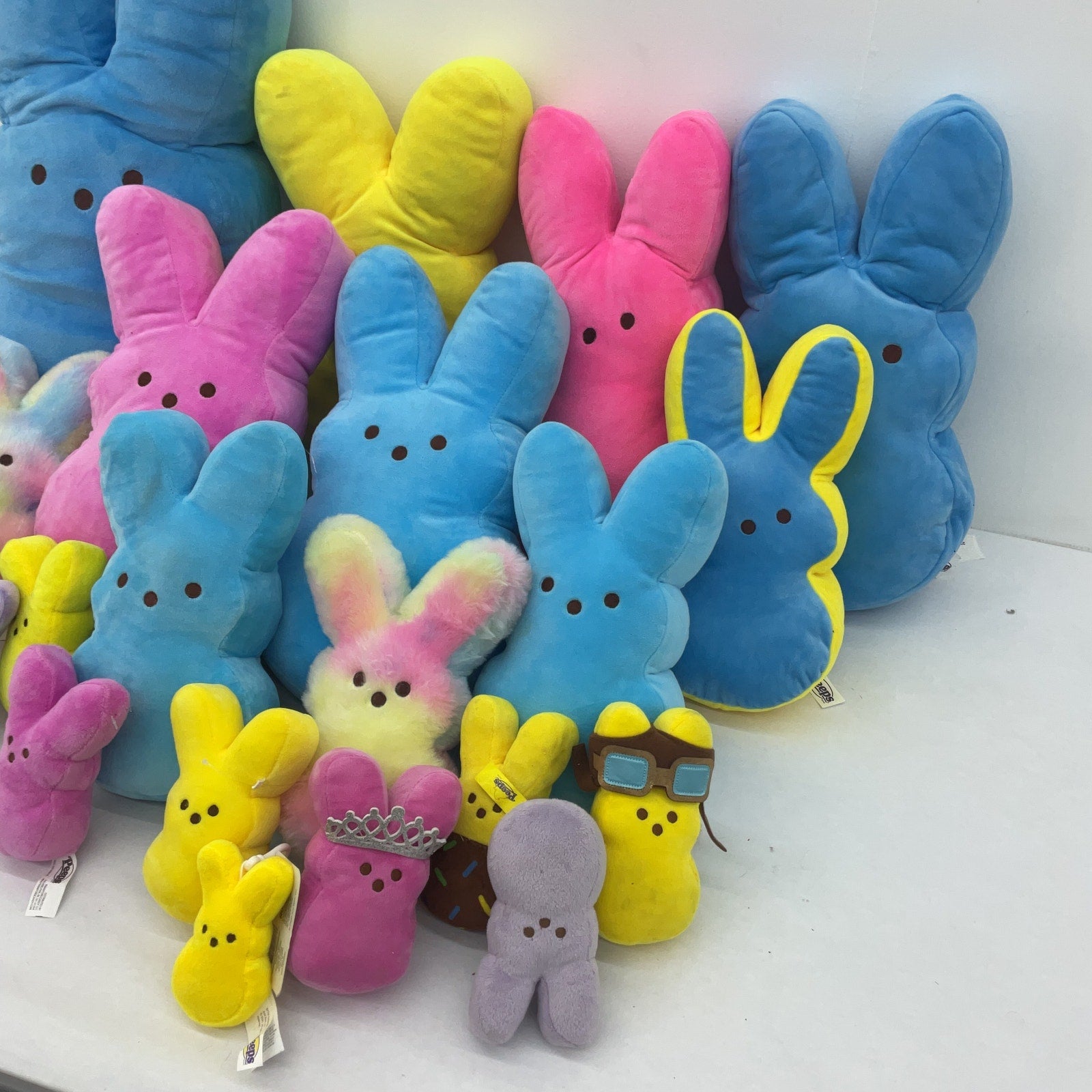 12 lbs Easter Holiday Peeps Bunny Bunnies Colorful Blue Pink Plush Toys Preowned - Warehouse Toys