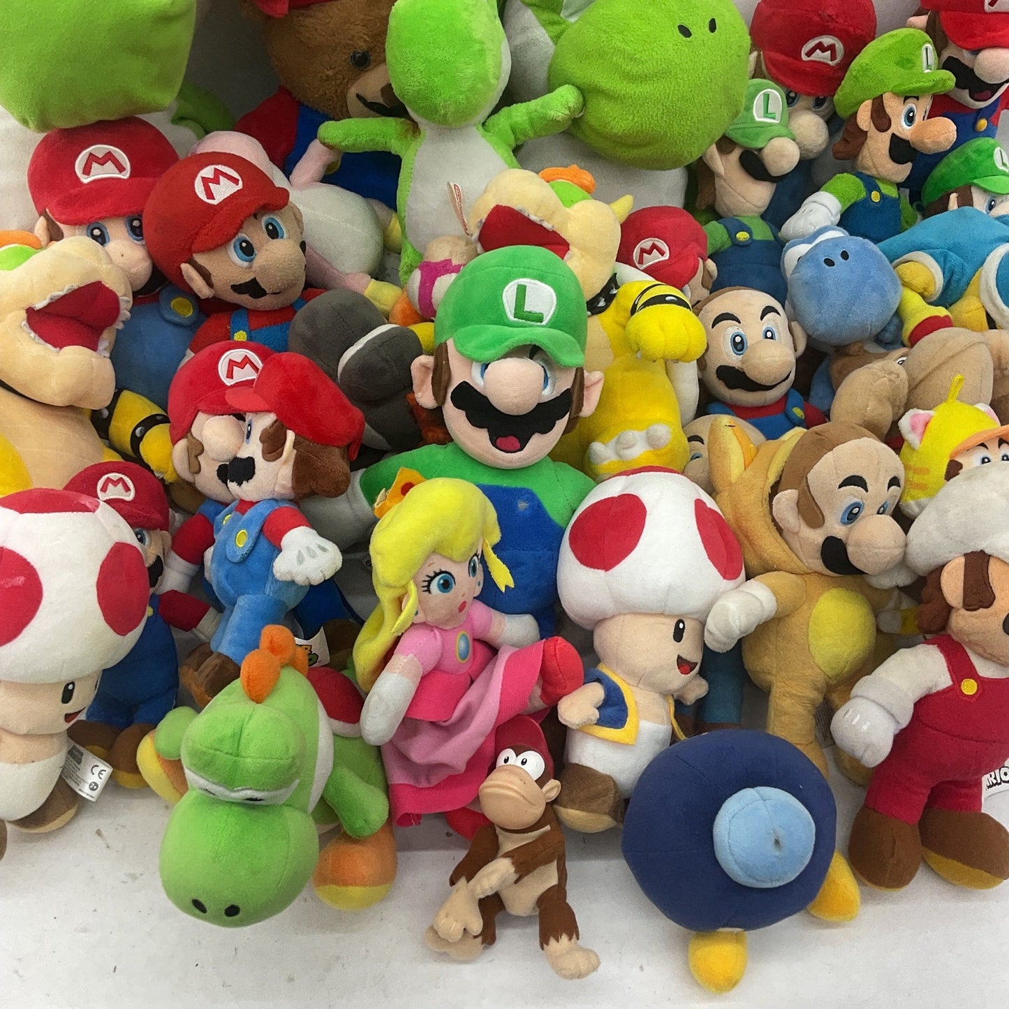 12 lbs Mixed Preowned LOT Nintendo Super Mario Luigi Yoshi Toad Plush Dolls - Warehouse Toys