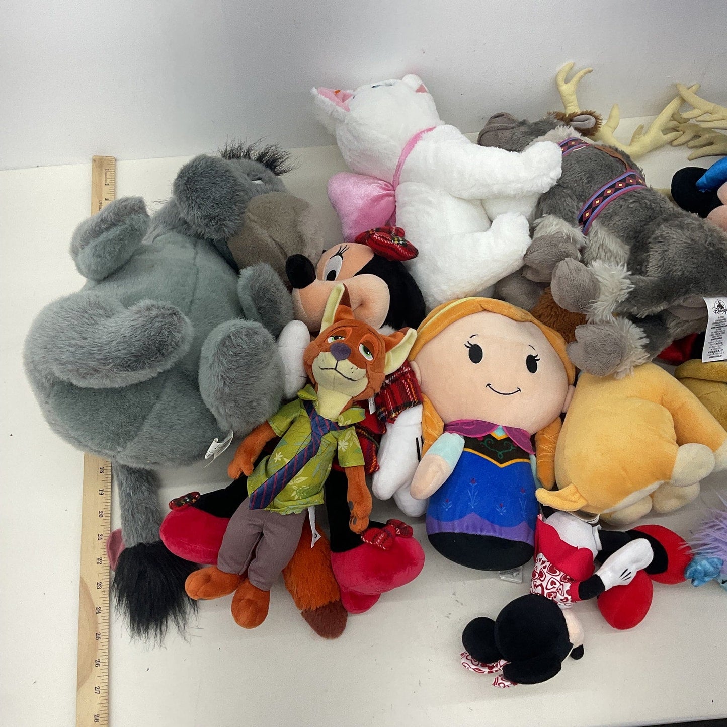 13 lbs LOT Disney Character Mixed Preowned Plush Dolls Toys Nala Lady Sven Dory - Warehouse Toys