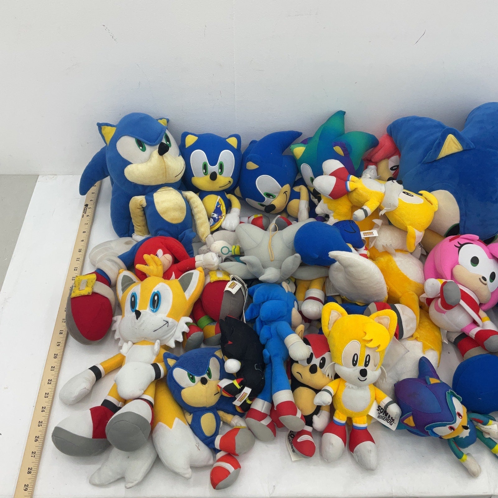 13 lbs Sonic the Hedgehog Stuffed Animals LOT Preowned Shadow Amy Tails - Warehouse Toys