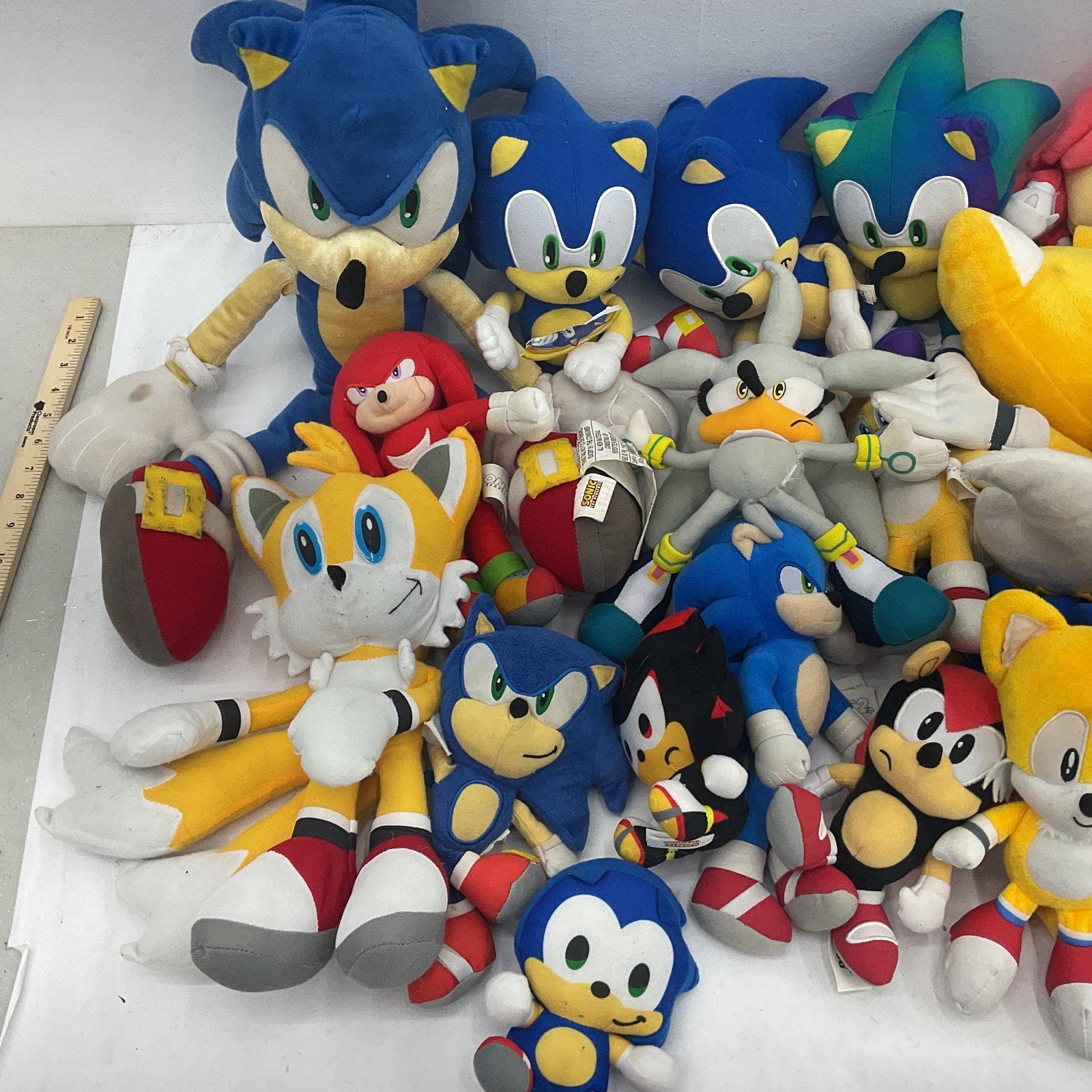 13 lbs Sonic the Hedgehog Stuffed Animals LOT Preowned Shadow Amy Tails - Warehouse Toys