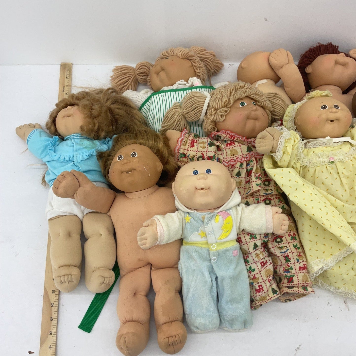 14 lbs Cabbage Patch Kids CPK Preowned Baby Dolls LOT Boys Girls Blonde Brunette - Warehouse Toys