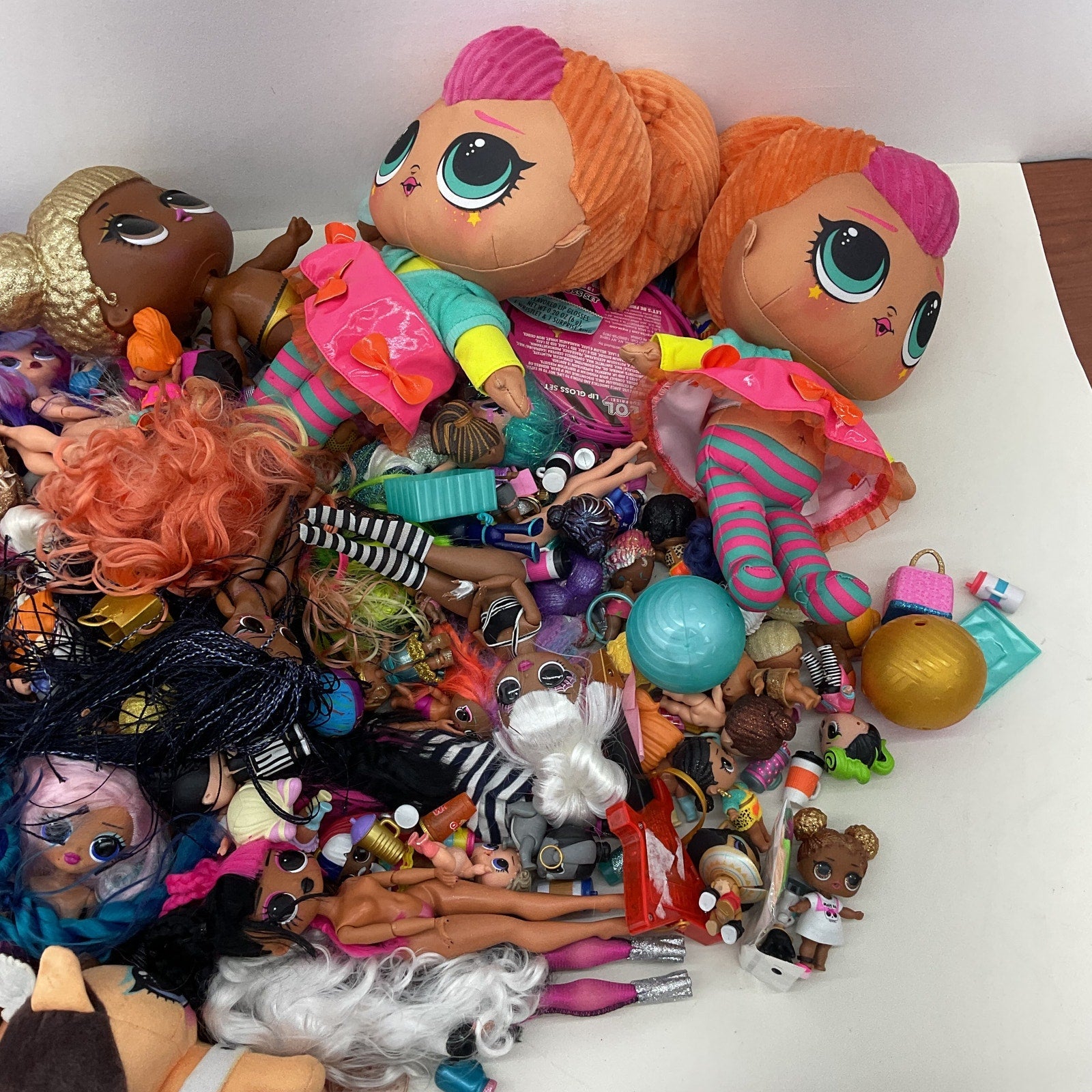 14 lbs LARGE Mixed Loose LOT MGA LOL OMG Surprise! Sista Play Fashion Dolls - Warehouse Toys