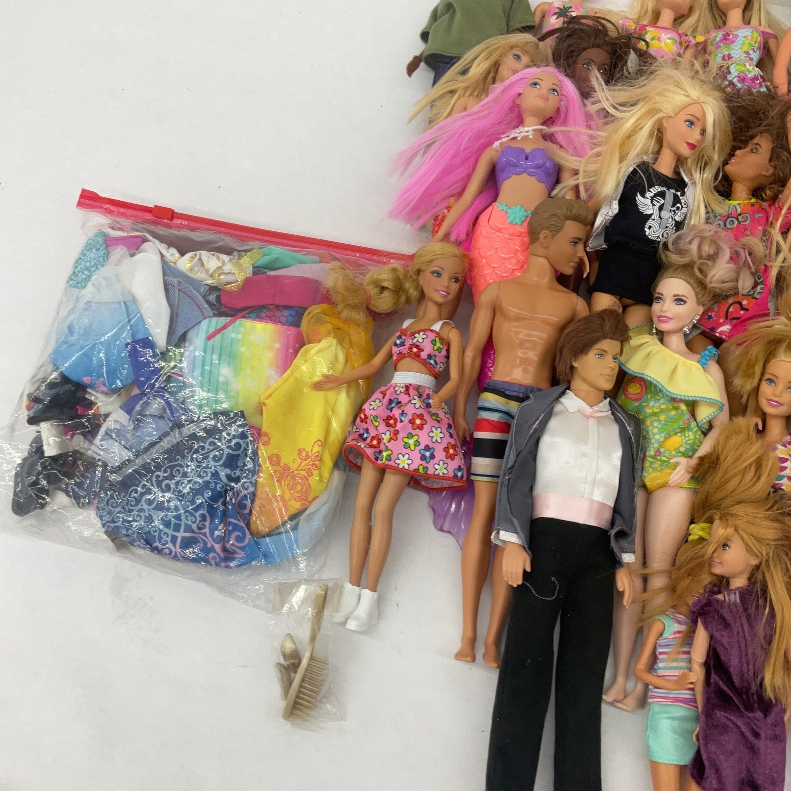 14 lbs LOT Mixed Loose Preowned Mattel Barbie & Others Fashion Play Dolls - Warehouse Toys