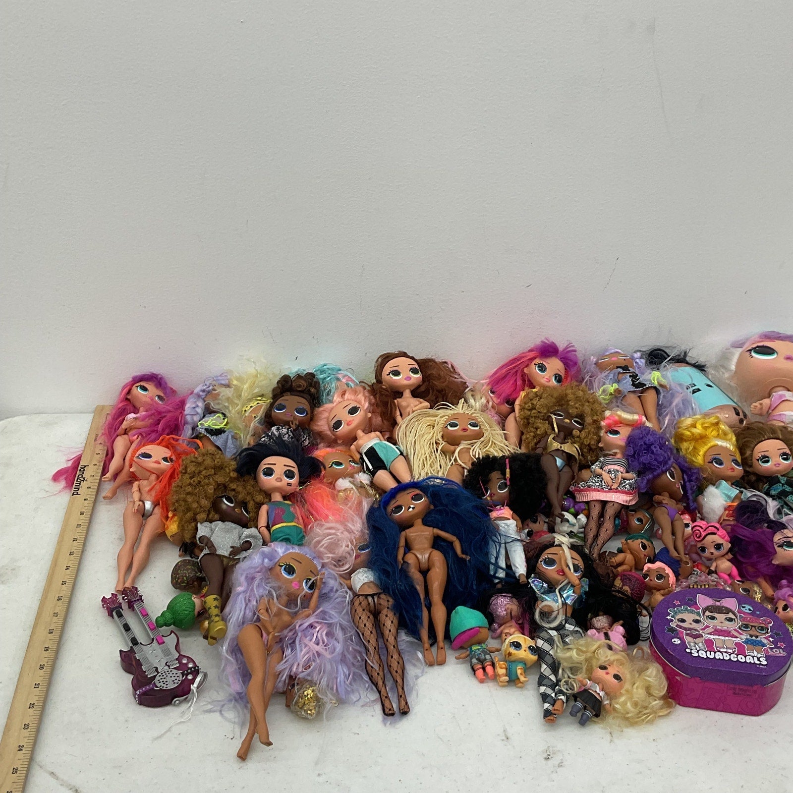 15 lbs LOT MGA LOL OMG Surprise! Fashion Play Dolls Preowned Mixed Toys - Warehouse Toys