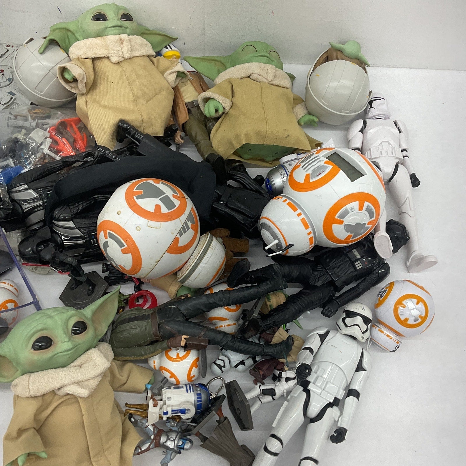 15 lbs Preowned Star Wars Action Figure Collection Toys Figures LOT Droids BB8 - Warehouse Toys