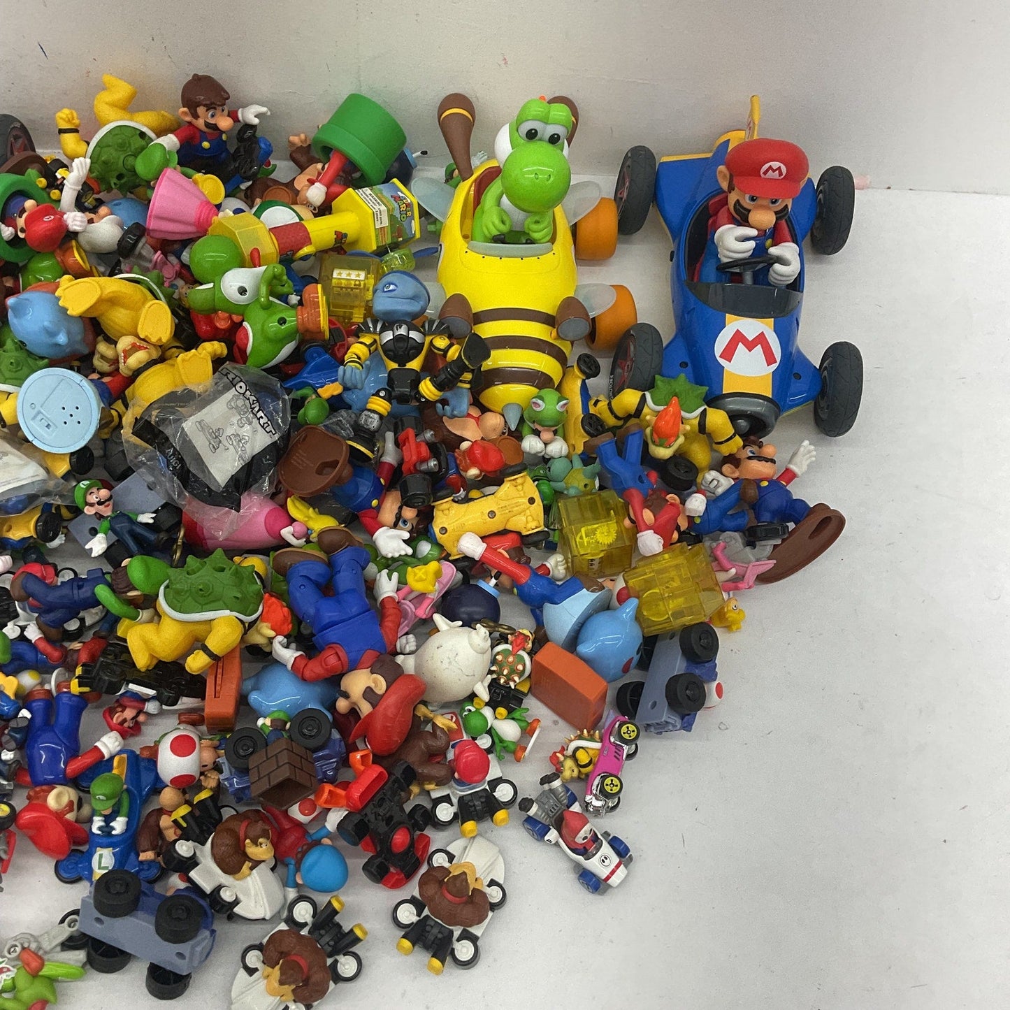 15 lbs Preowned Super Mario Action Figures Vehicles Toys Kart Accessories LOT - Warehouse Toys