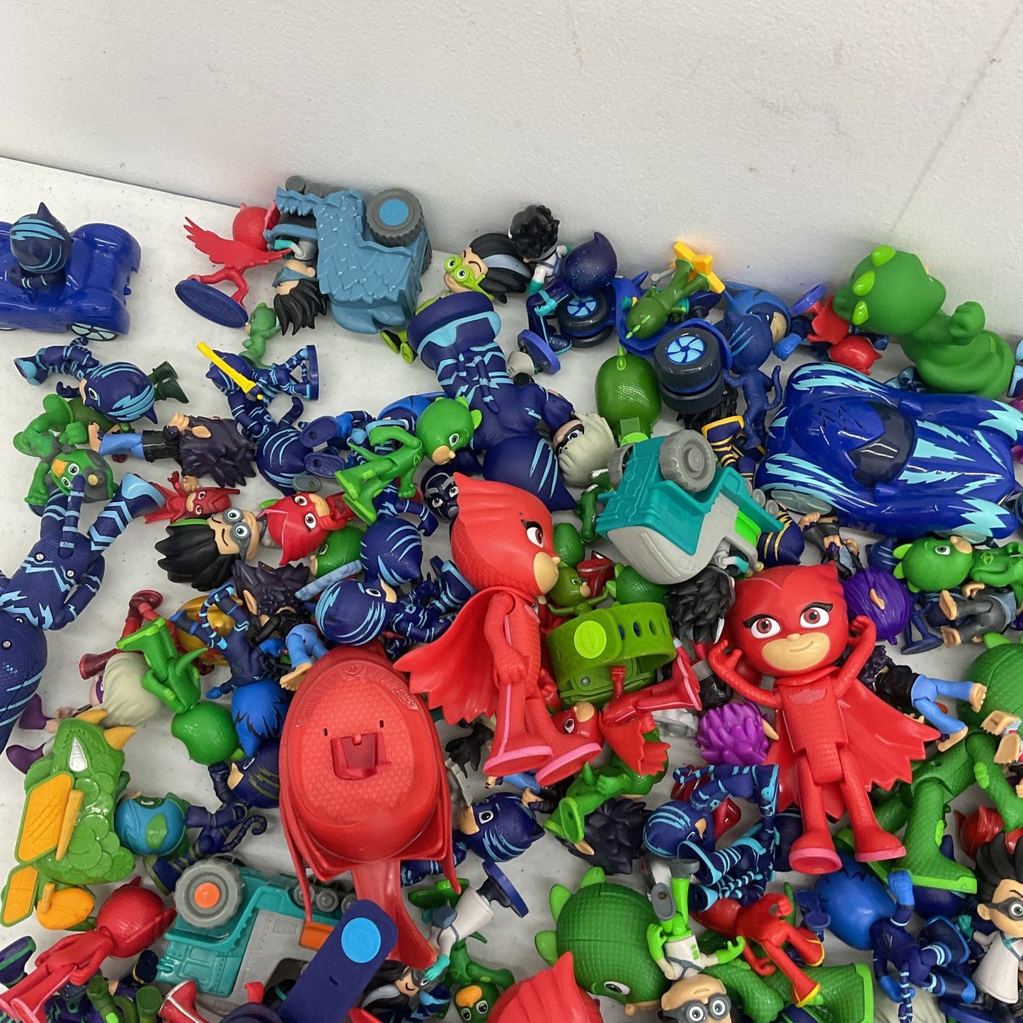 19 lbs PJ Masks Action Figure Collection Preowned Mixed Loose LOT Toys Vehicles - Warehouse Toys