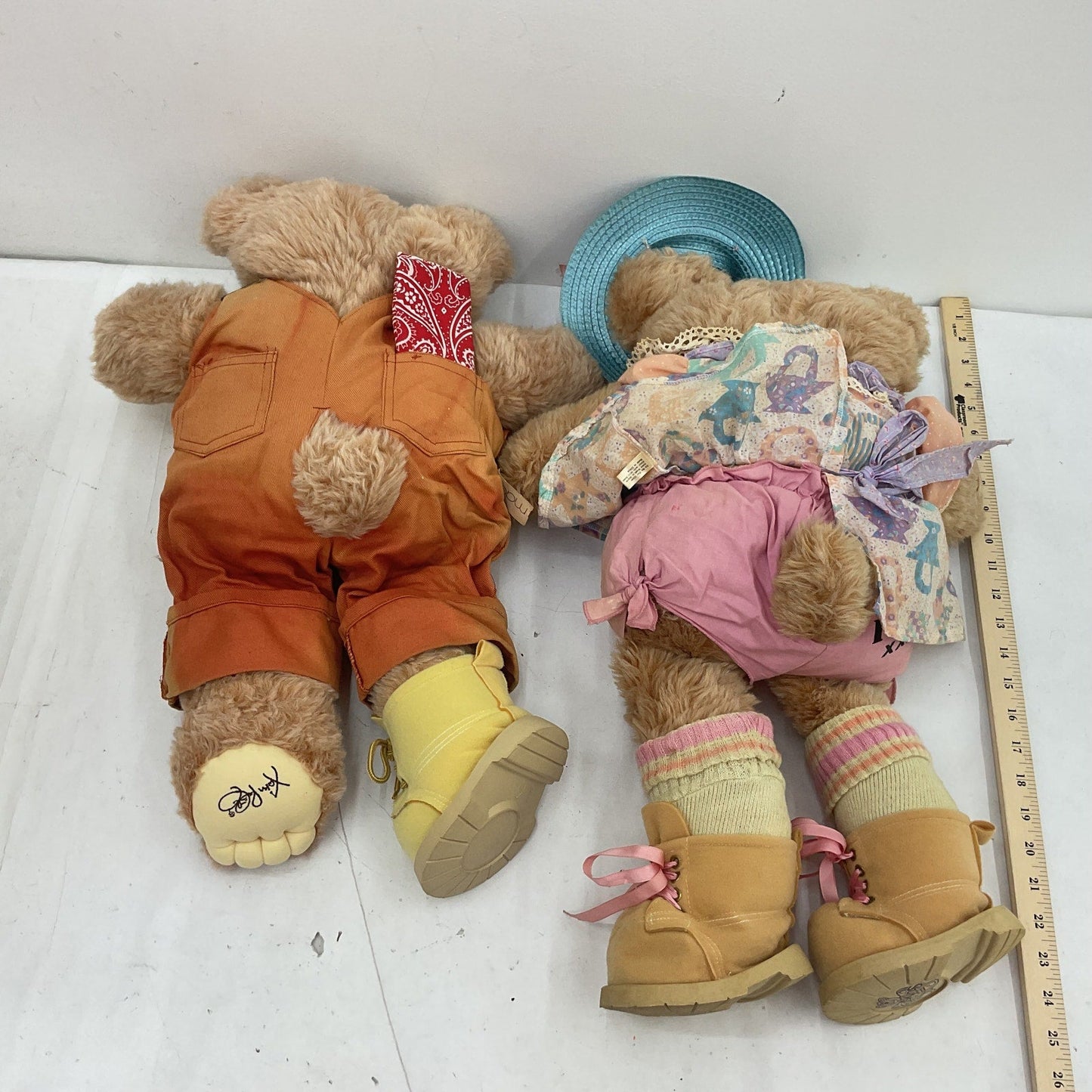 2 Vintage Dudley Furskins Xavier Roberts Hattie the Pie Maker Pre - Owned - Warehouse Toys