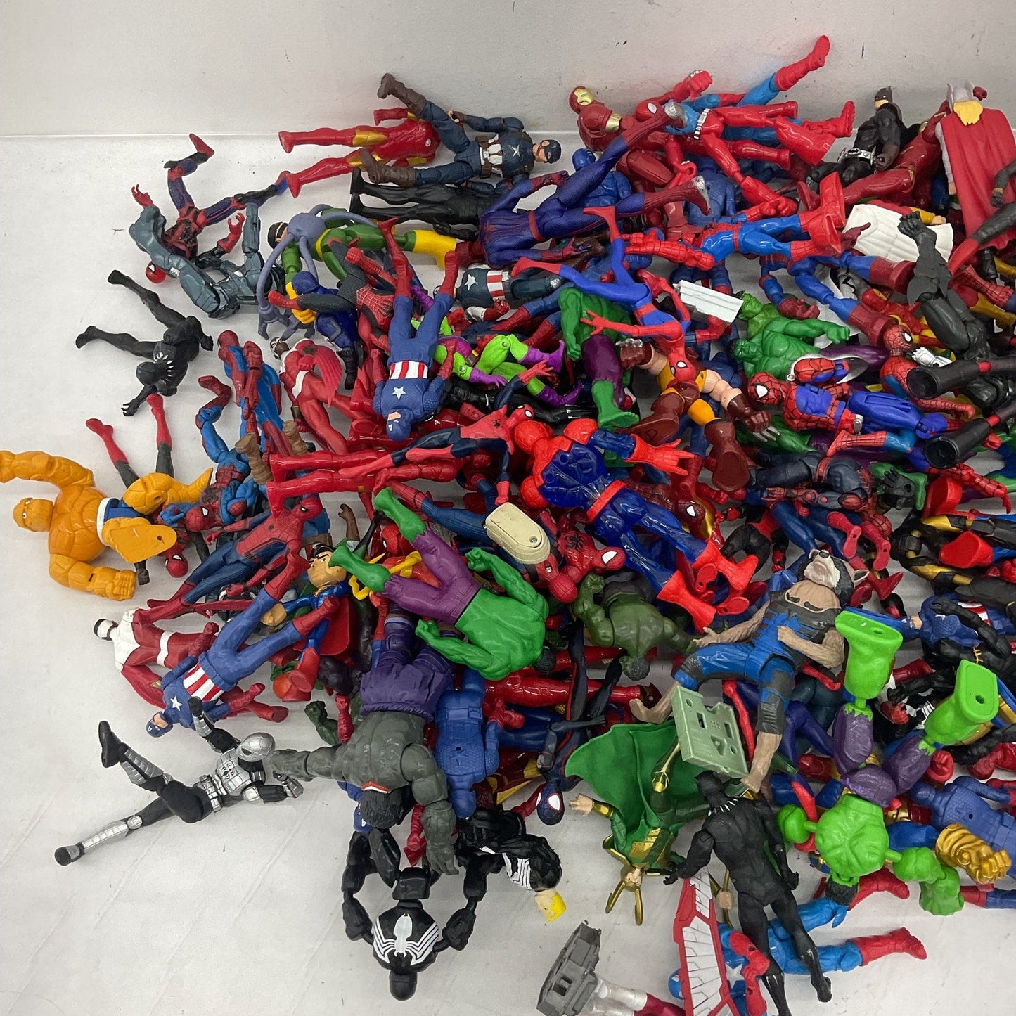 20 LBS Lot Super Hero Mix Action Figures Multicolor Preowned - Warehouse Toys