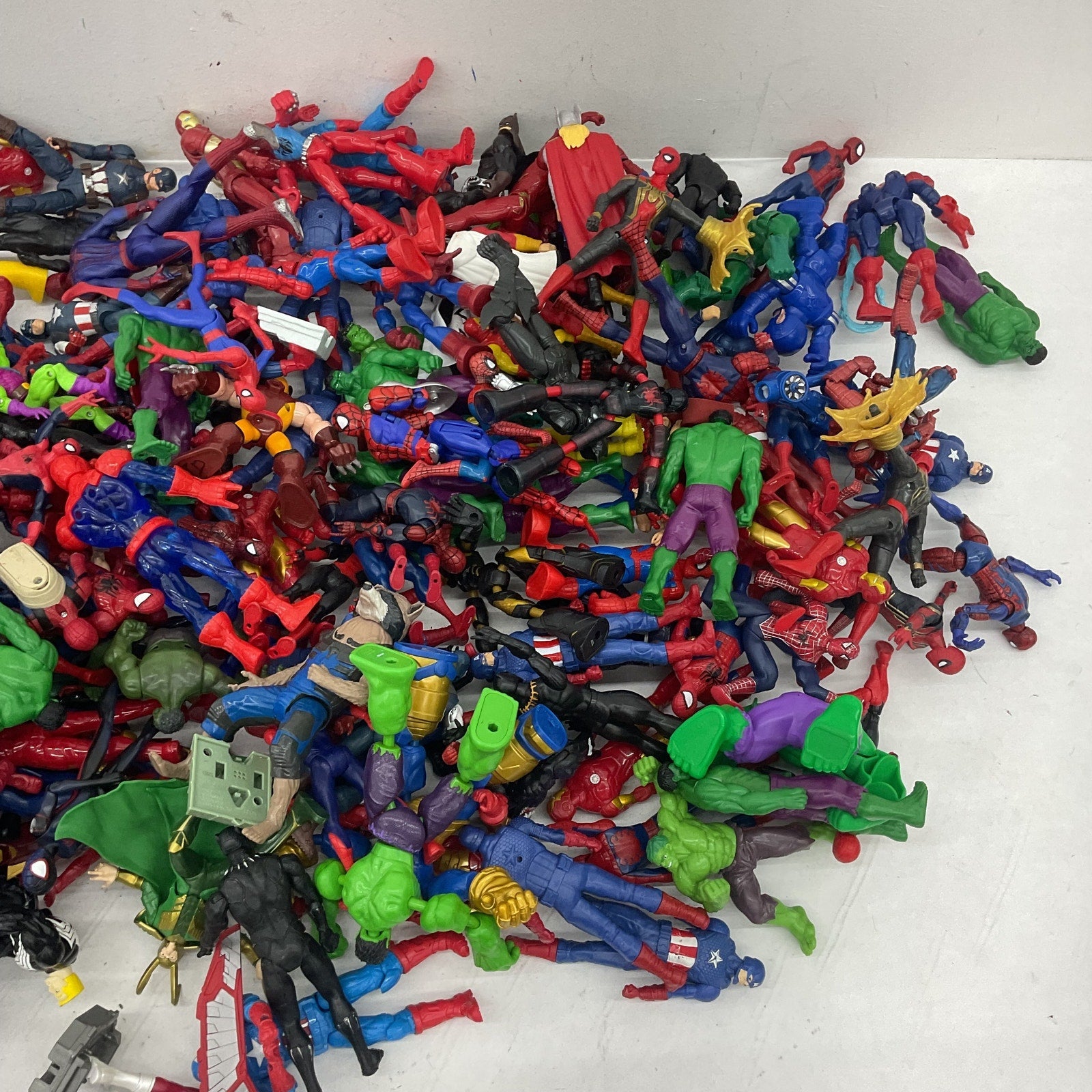 20 LBS Lot Super Hero Mix Action Figures Multicolor Preowned - Warehouse Toys