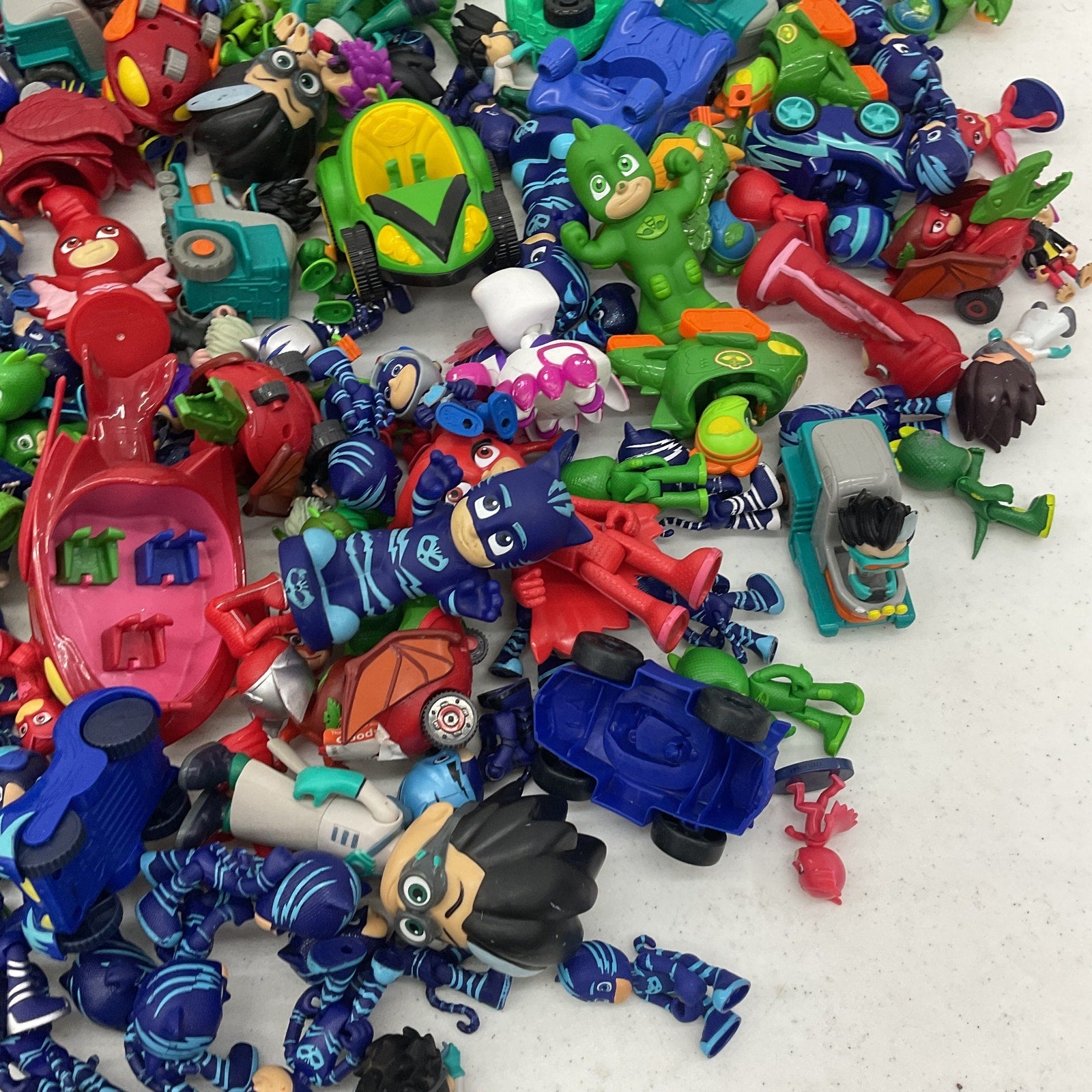 20 lbs PJ Masks Action Figure Collection Preowned Mixed Loose LOT Toys Vehicles - Warehouse Toys