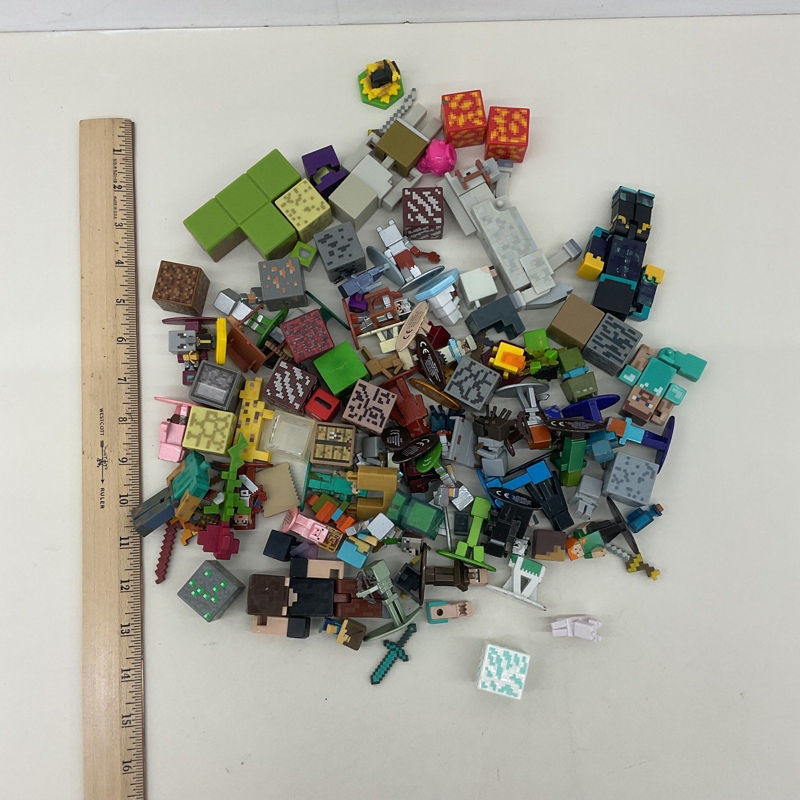 3+ lbs LOT Minecraft Loose Play Set Pieces Parts Toy Figures Blocks Preowned - Warehouse Toys