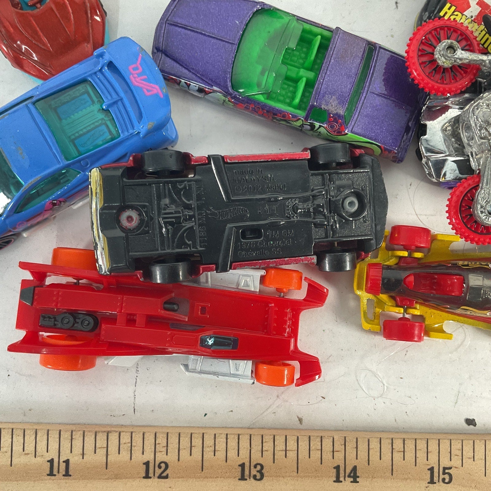 3lb Mixed Lot of Diecast Metal Toy Cars Vehicles Hot Wheels Mattel Pre - Owned - Warehouse Toys