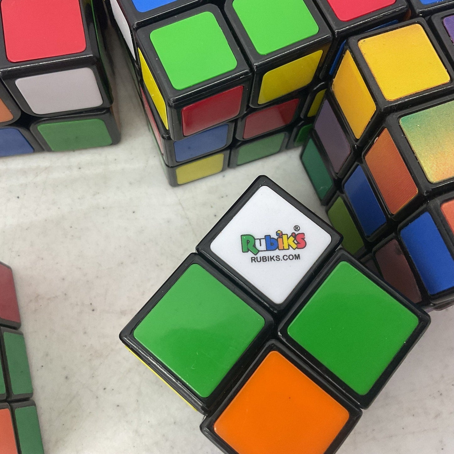 3lb Mixed Lot Rubik’s Cube Brain Teaser Twist Puzzle Retro Game Preowned - Warehouse Toys