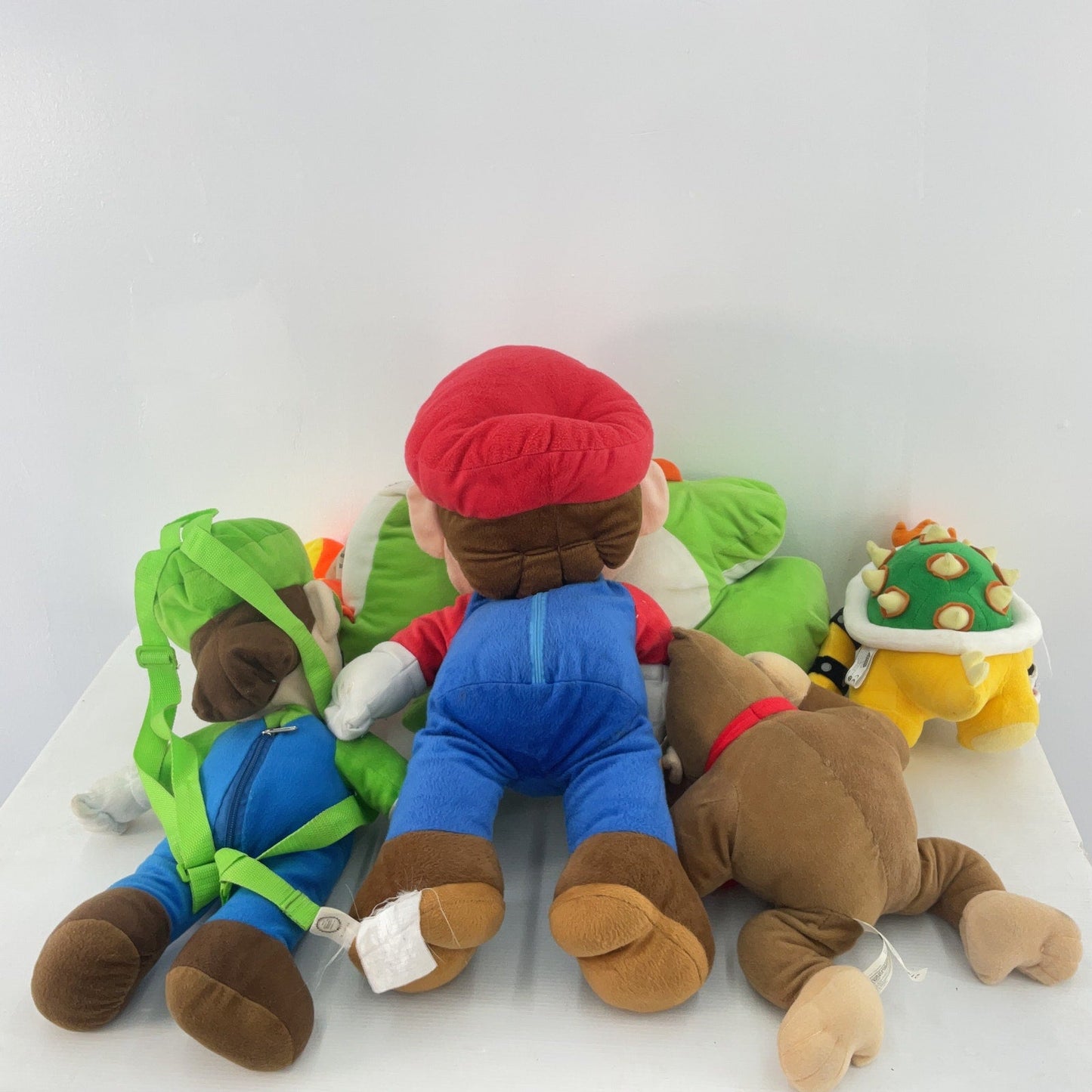 5lbs Lot Pre - Owned Nintendo Super Mario Donkey Kong Plush Toys Backpack Yoshi - Warehouse Toys