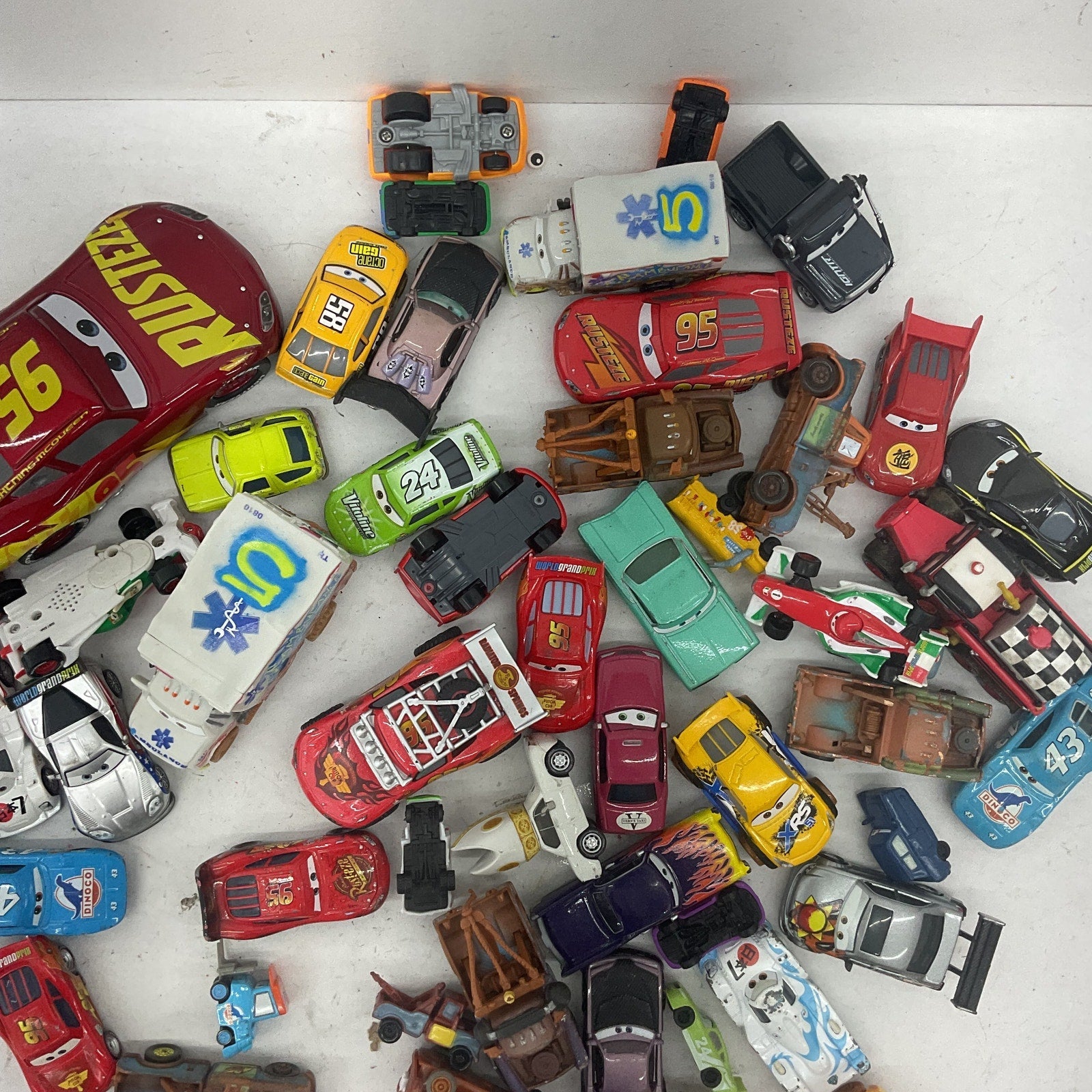 6 lbs Mattel Pixar Disney CARS Toy Car Vehicles Character FIgures Preowned LOT - Warehouse Toys