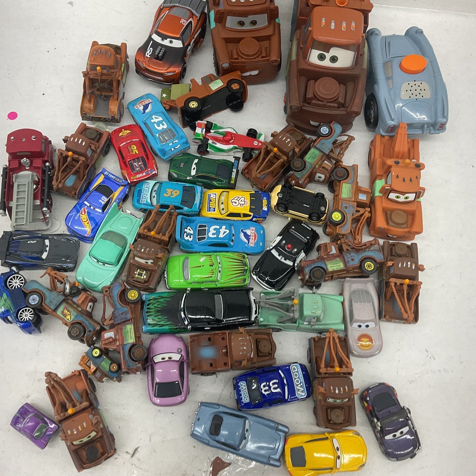 7 lbs Mattel Pixar Disney CARS Toy Car Character Figures Preowned LOT Tow Mater - Warehouse Toys