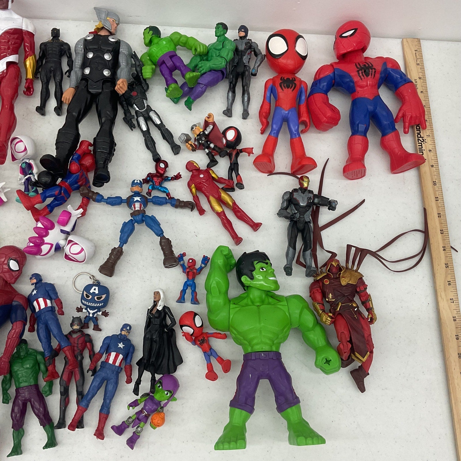 7+ LBs Mixed Lot Marvel Super Hero Action Figures Toys Spiderman Hulk Preowned - Warehouse Toys
