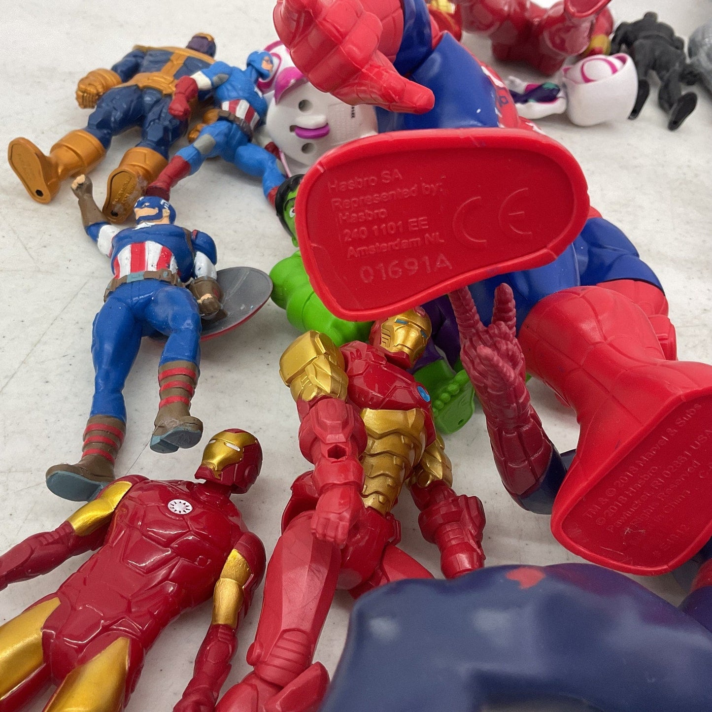 7+ LBs Mixed Lot Marvel Super Hero Action Figures Toys Spiderman Hulk Preowned - Warehouse Toys