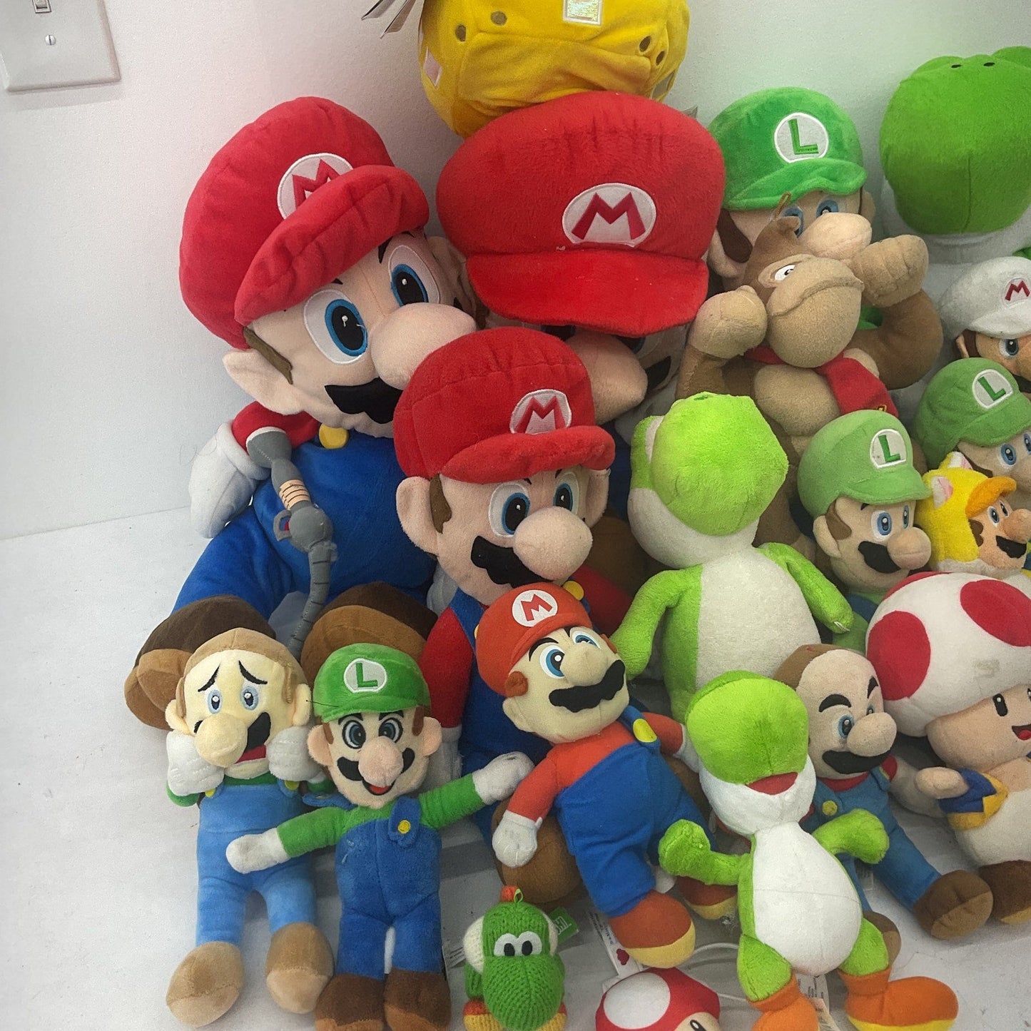 9 lbs Mixed Preowned LOT Nintendo Super Mario Character Plush Dolls Stuffed Toys - Warehouse Toys