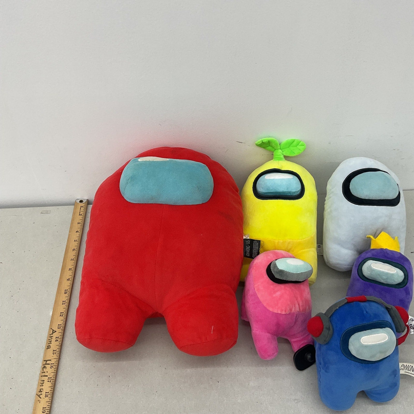 Among Us Video Game Character Plush Dolls Preowned LOT Pink Red Yellow Blue - Warehouse Toys