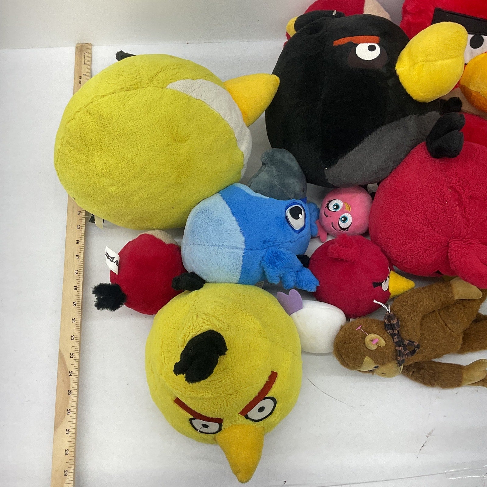 Angry Birds Plush Toy Stuffed Animals Preowned LOT 13 lbs Pigs & Birds Mixed - Warehouse Toys