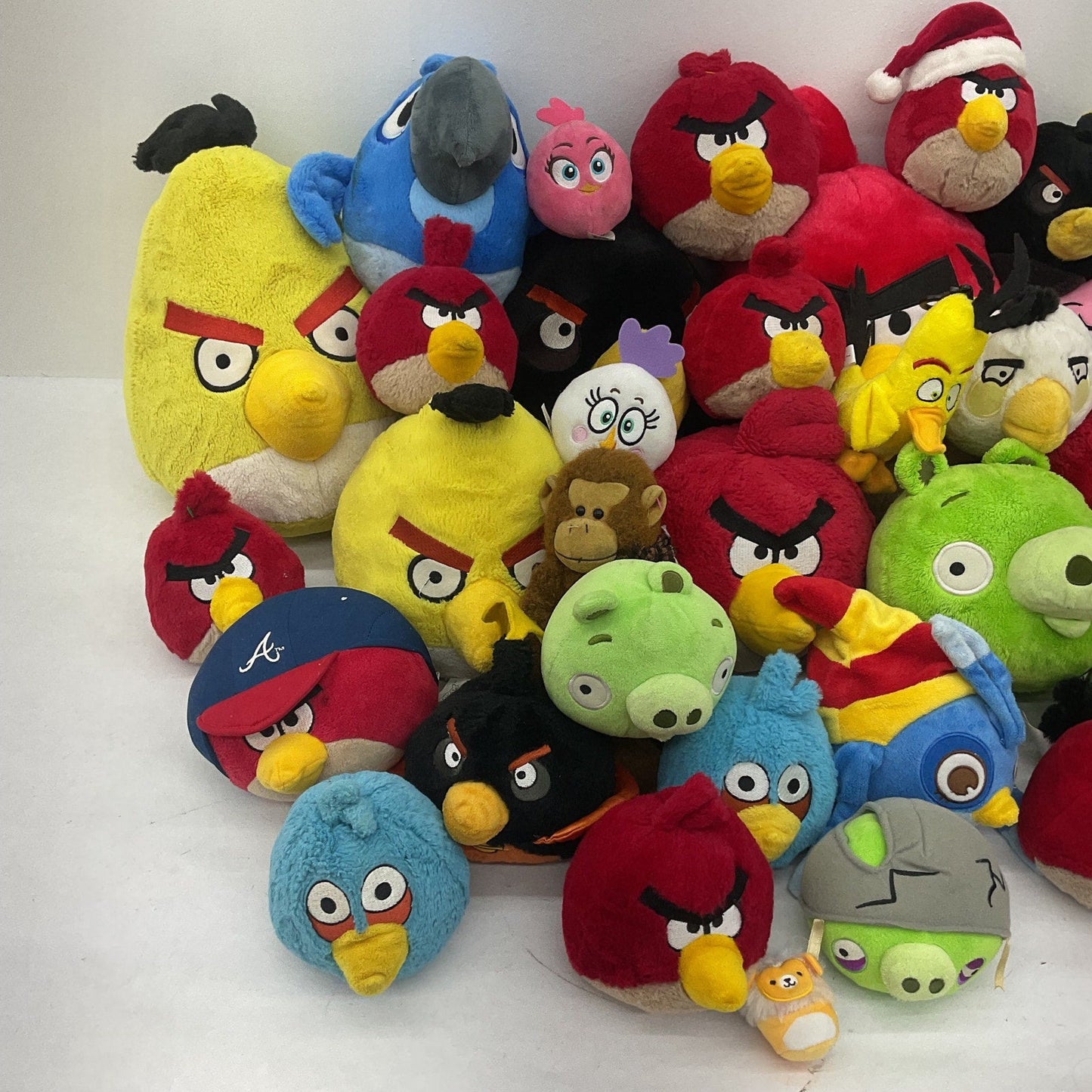 Angry Birds Plush Toy Stuffed Animals Preowned LOT 13 lbs Pigs & Birds Mixed - Warehouse Toys