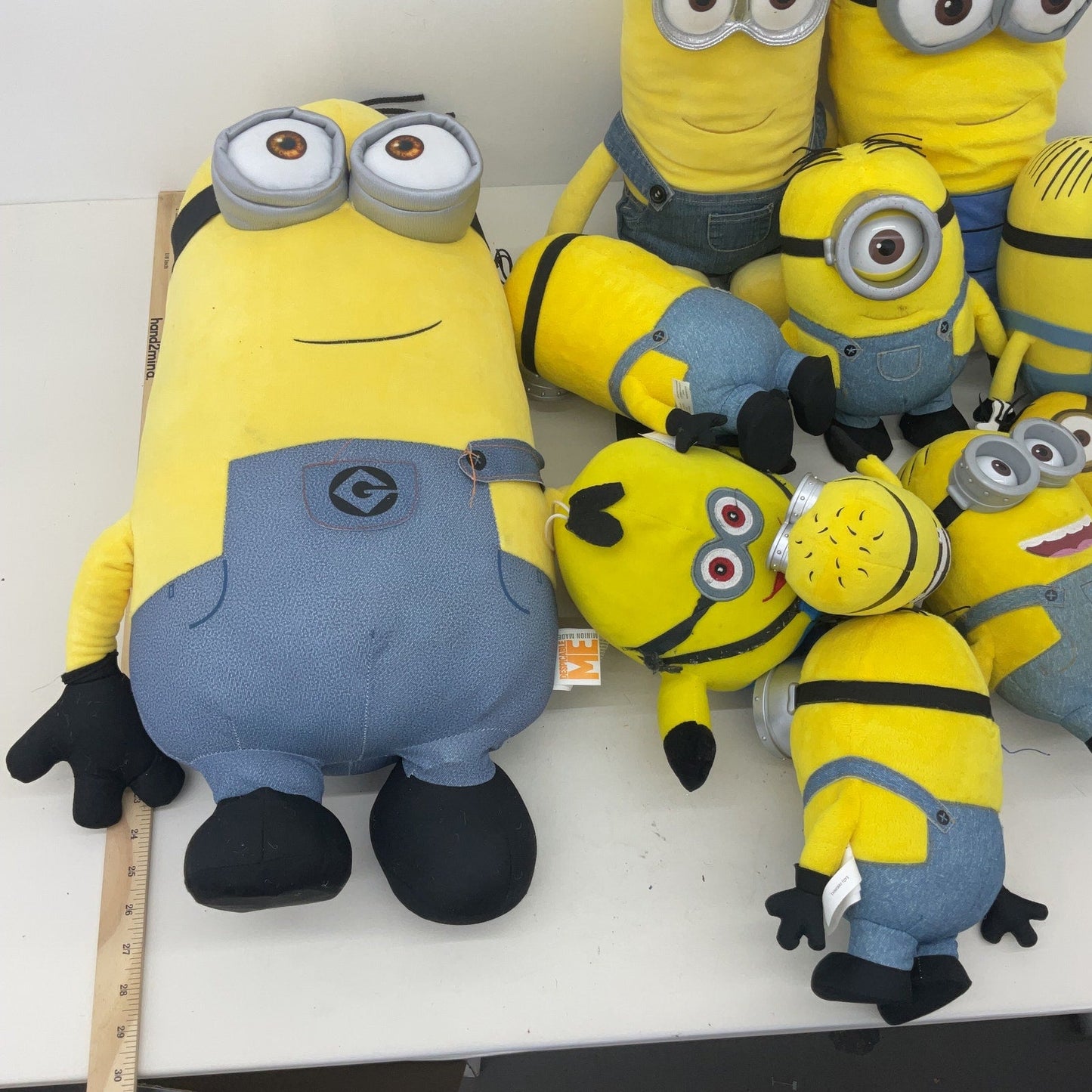 Assorted Preowned LOT 12 lbs! Despicable Me Yellow Minions Character Stuffed Toy - Warehouse Toys