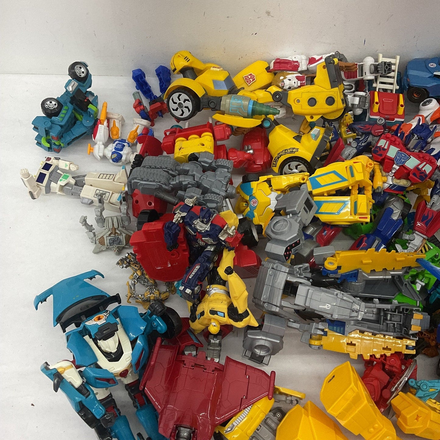 BIG LOT 25 lbs Modern Transformers Optimus Prime Robots Action Figures Preowned - Warehouse Toys