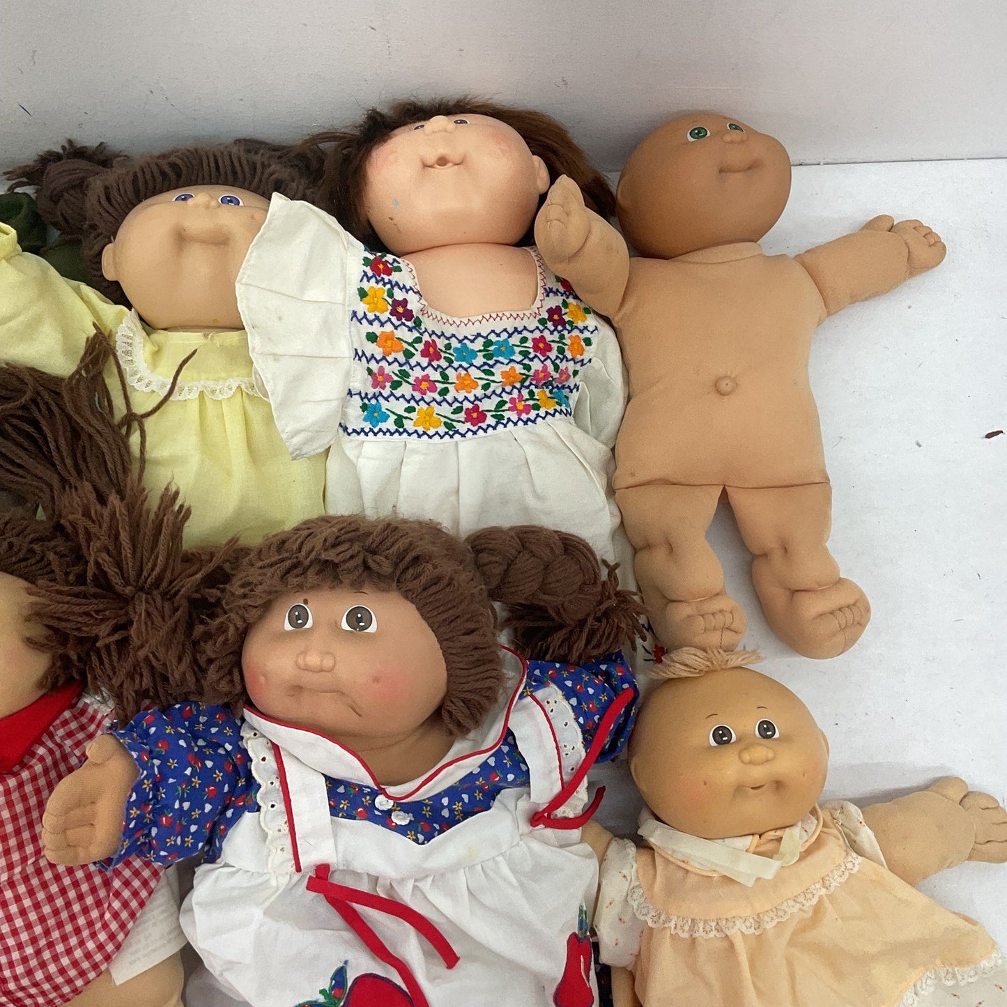 Cabbage Patch Kids CPK Preowned Vintage Baby Dolls LOT Brunette Yarn Hair Girls - Warehouse Toys