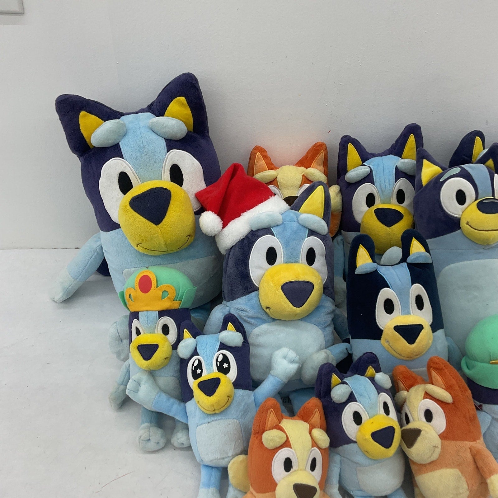 Character Stuffed Animals Toys Bluey & Bingo Plush Preowned Assorted LOT 5 lbs - Warehouse Toys