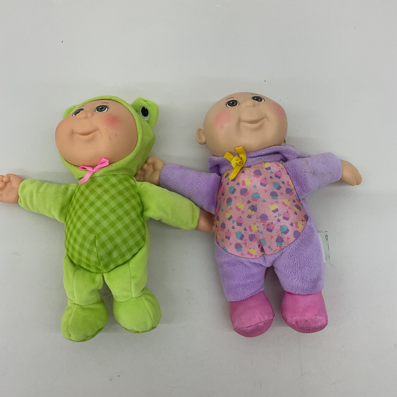 CPK LOT 2 Cabbage Patch Kids Soft Bodied Plush Baby Dolls Green Purple Outfits - Warehouse Toys