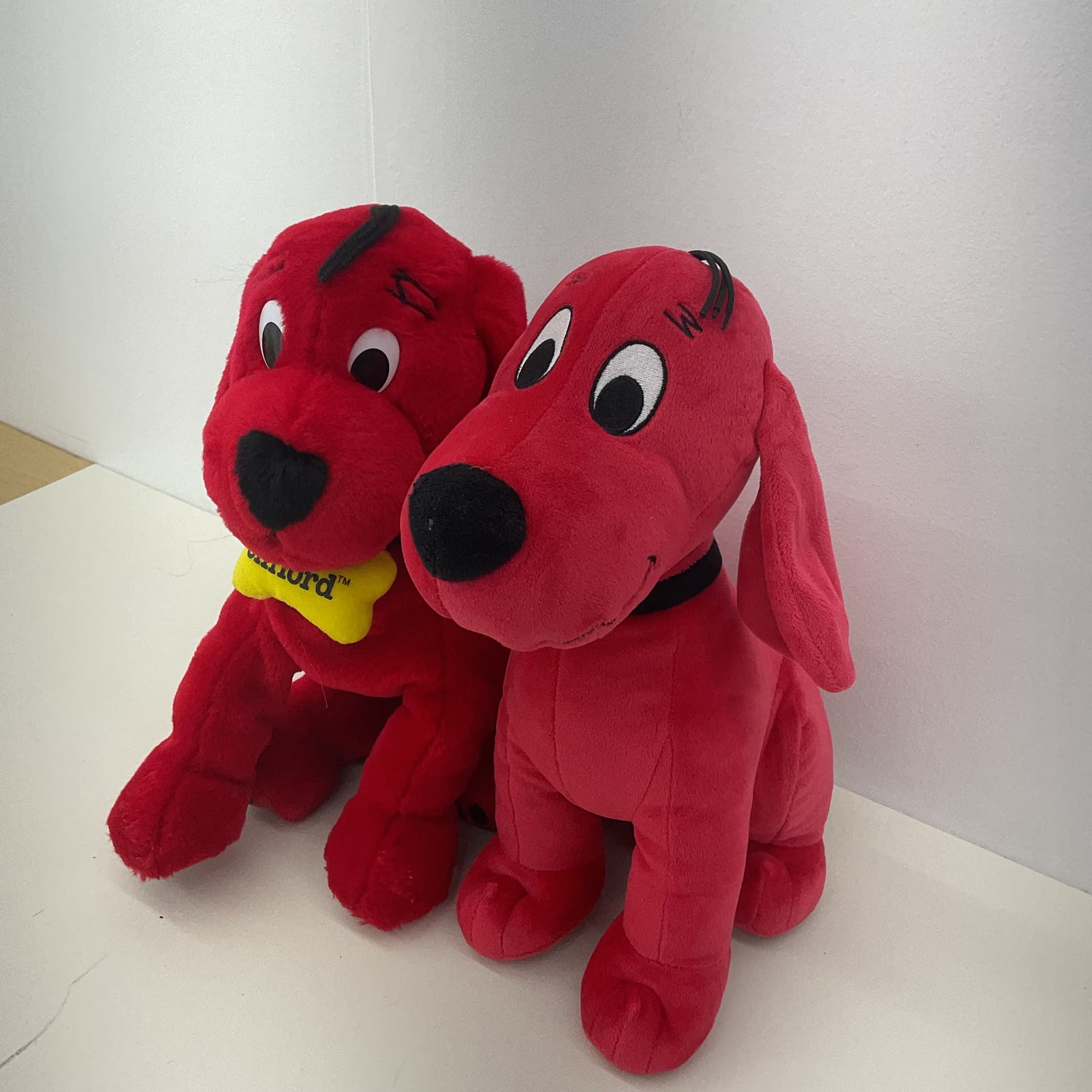 CUTE LOT 2 Kohl's Cares For Kids Clifford the Big Red Dog Plush Stuffed Toys - Warehouse Toys