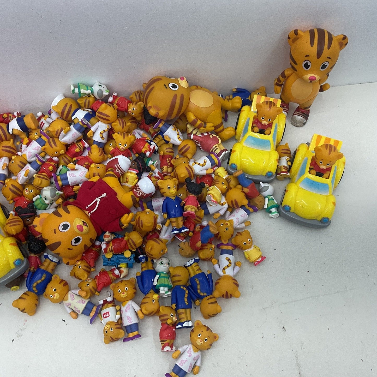 Daniel Tiger Toy Character Figures Toys Cake Toppers Vehicles Preowned LOT 8 lbs - Warehouse Toys