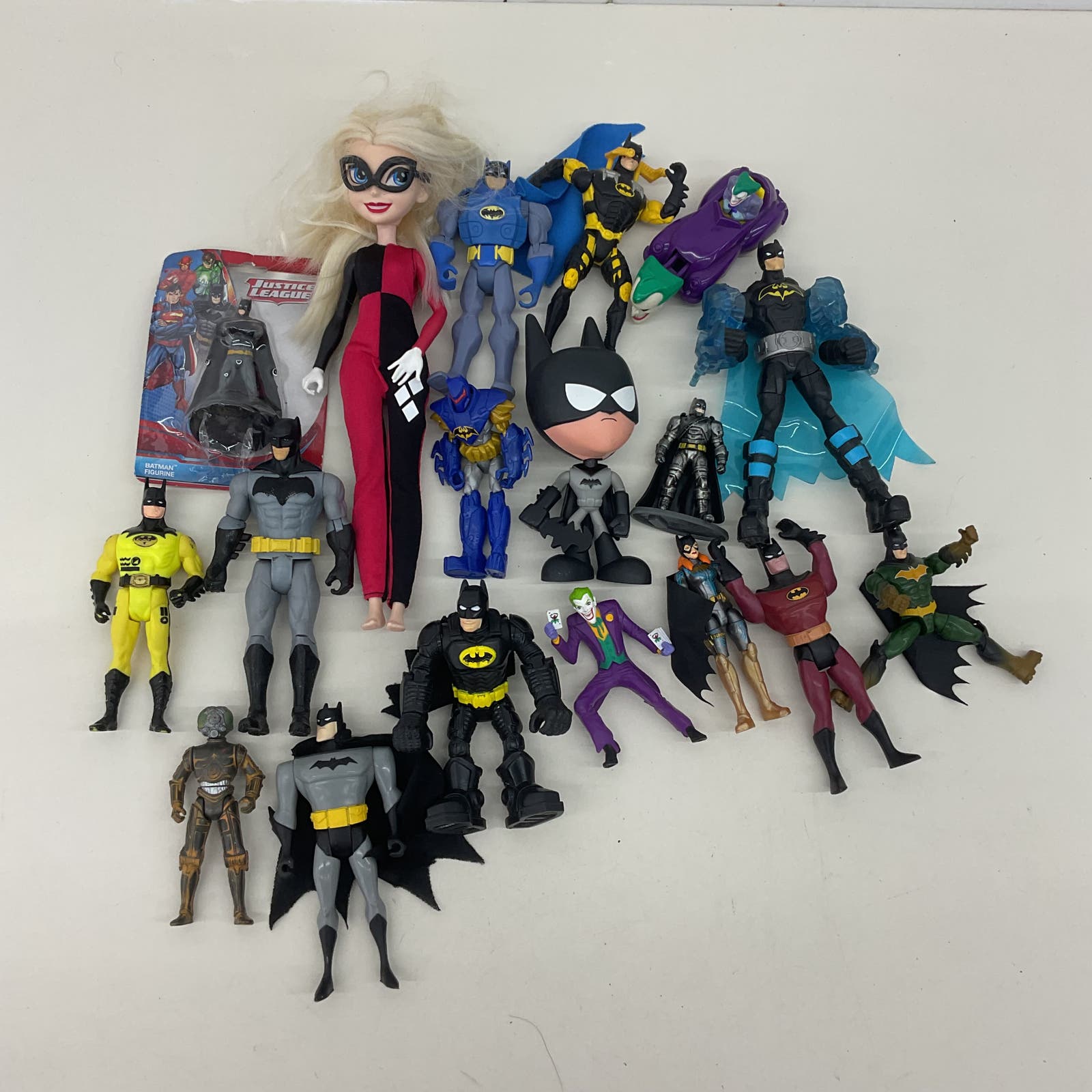 Harley Quinn figurine deals lot