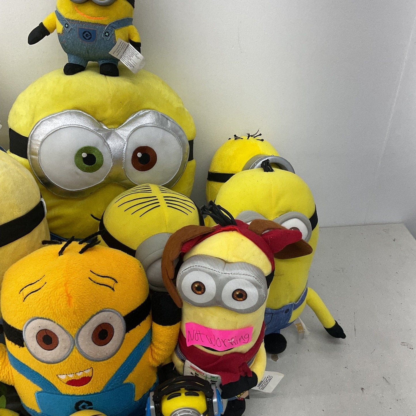 Despicable Me Minions Yellow Blue Plush Dolls Stuffed Toy Figures LOT 12 lbs - Warehouse Toys