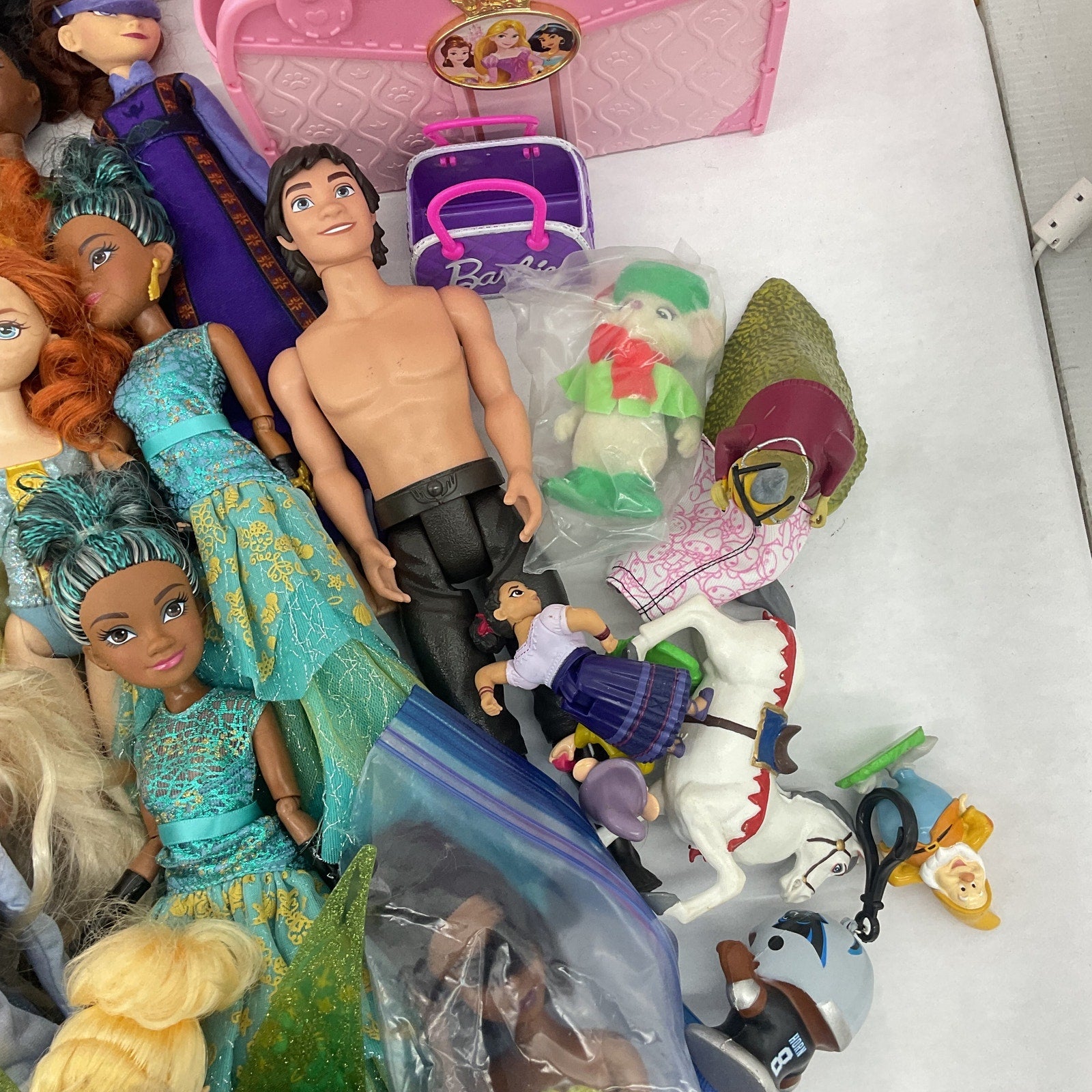 Disney Princesses Princess Preowned Play Fashion Dolls LOT 25 lbs Loose Mixed - Warehouse Toys