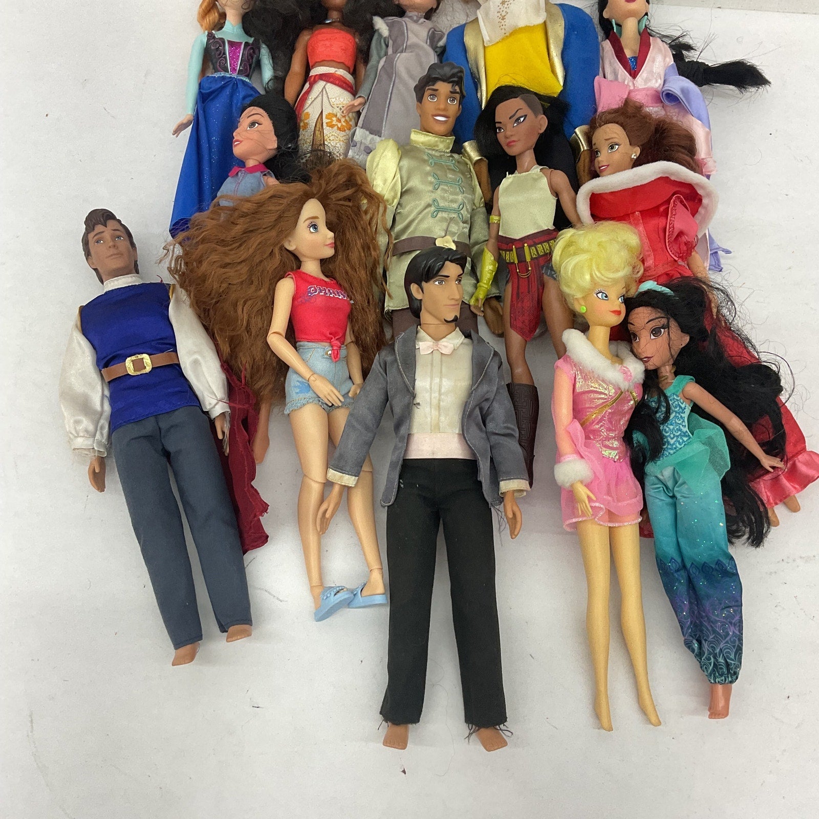 Disney Princesses Princess Preowned Play Fashion Dolls LOT 5 lbs Loose Mixed - Warehouse Toys